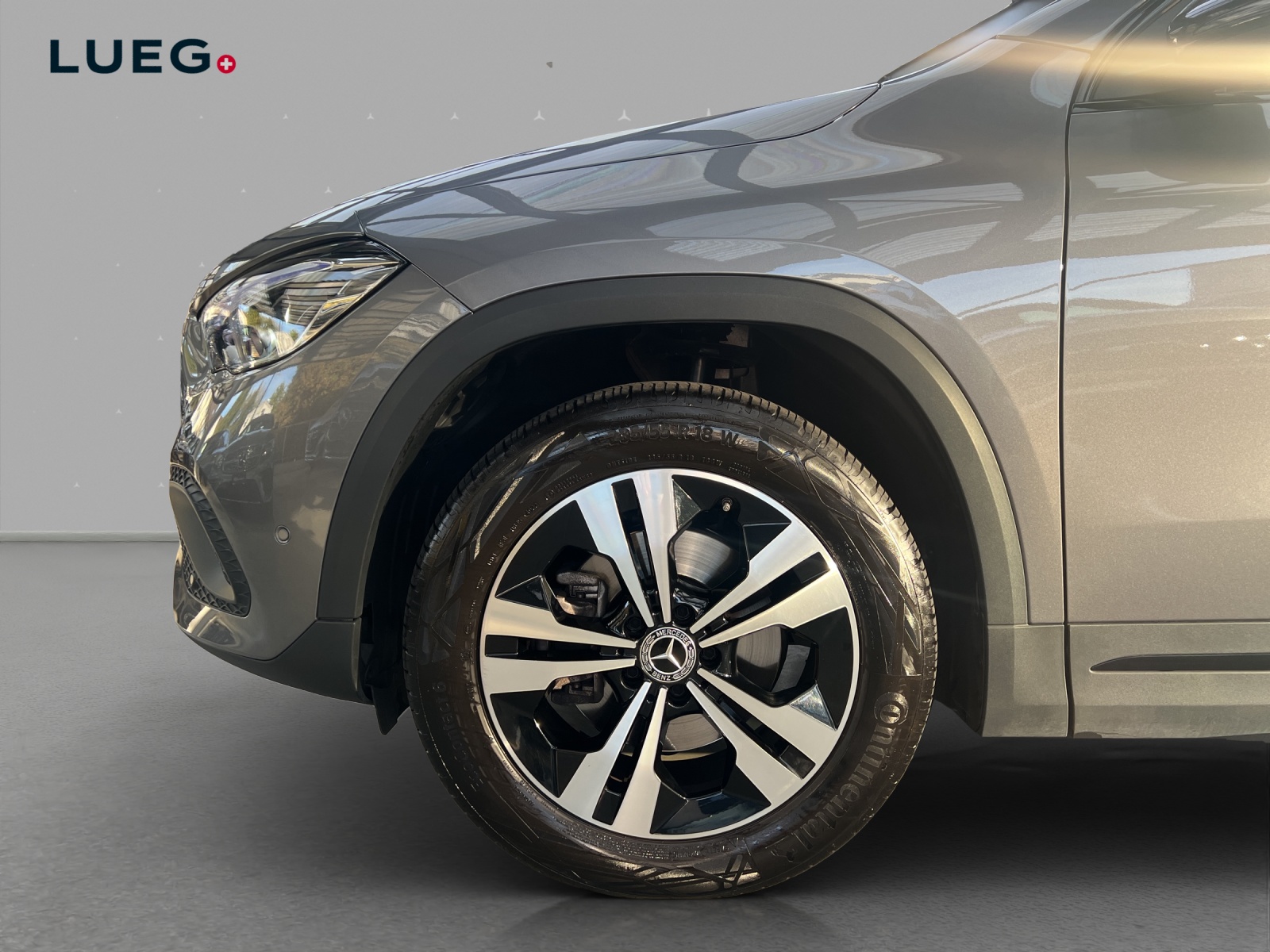 MERCEDES-BENZ GLA 200 Progressive 7G-DCT-image-6