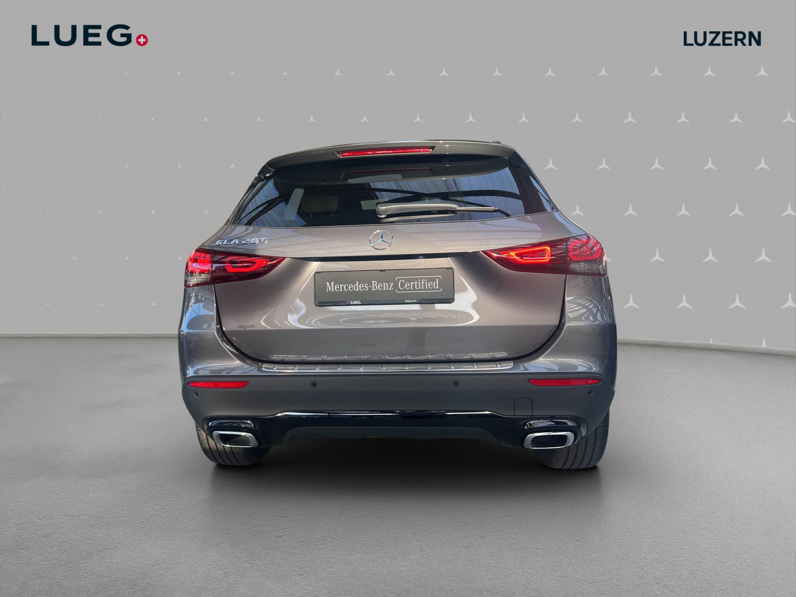 MERCEDES-BENZ GLA 200 Progressive 7G-DCT-image-3