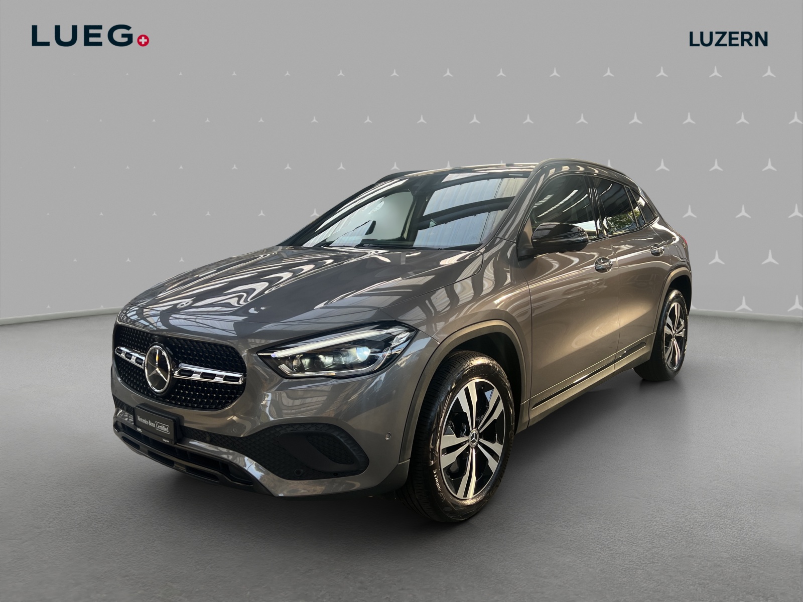 MERCEDES-BENZ GLA 200 Progressive 7G-DCT-image-0
