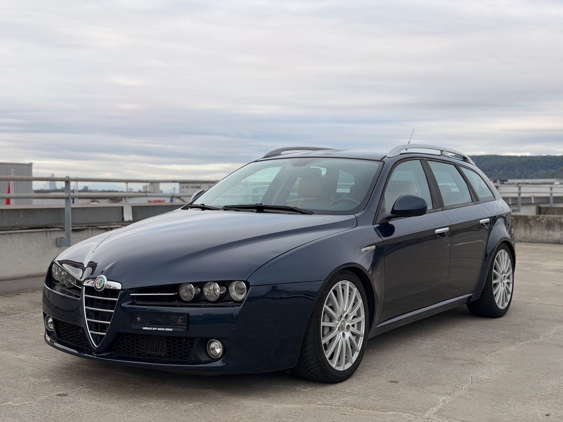 ALFA ROMEO 159 Sportwagon 2.4 JTD Progression-image-4