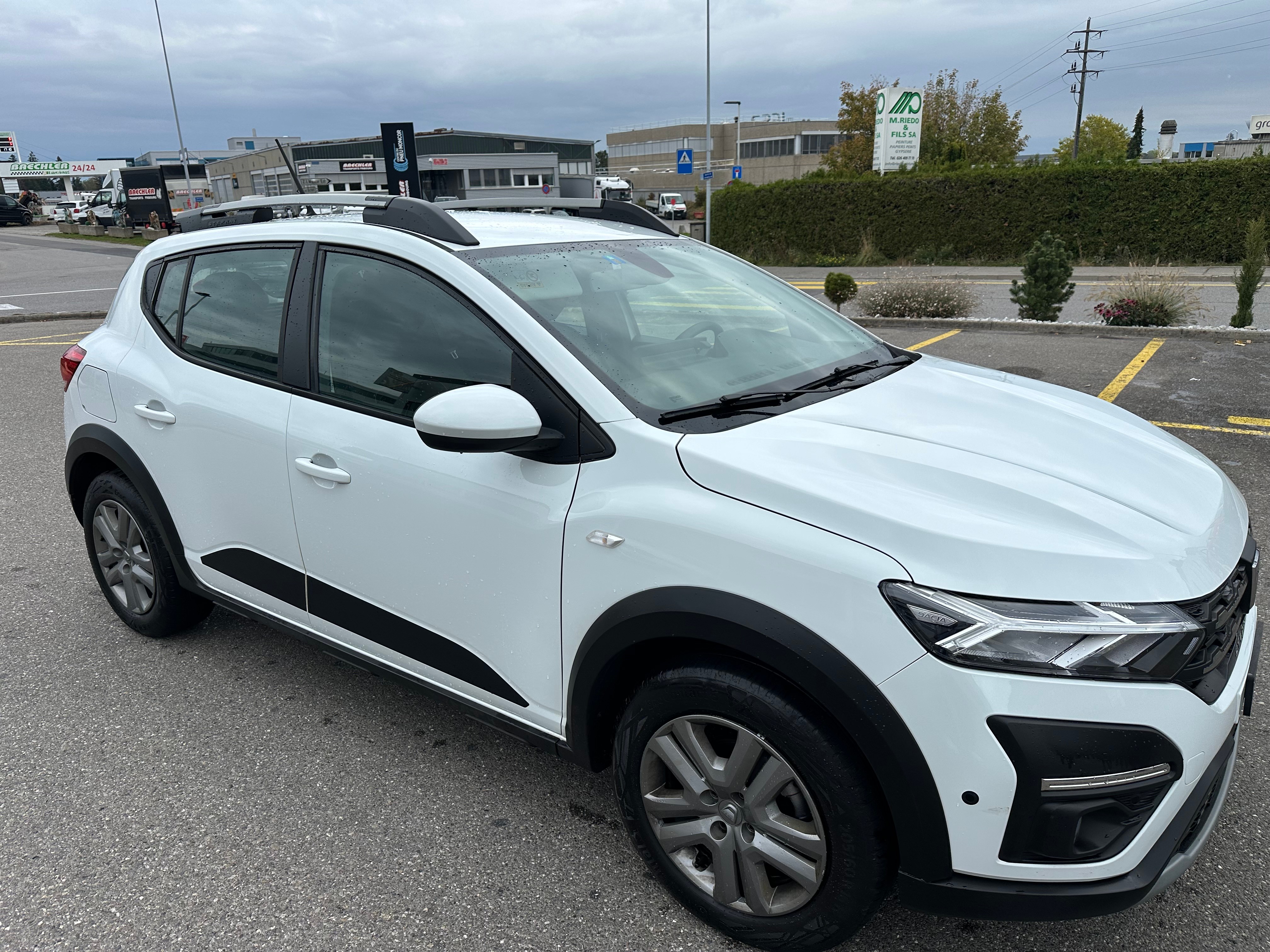 Car photo