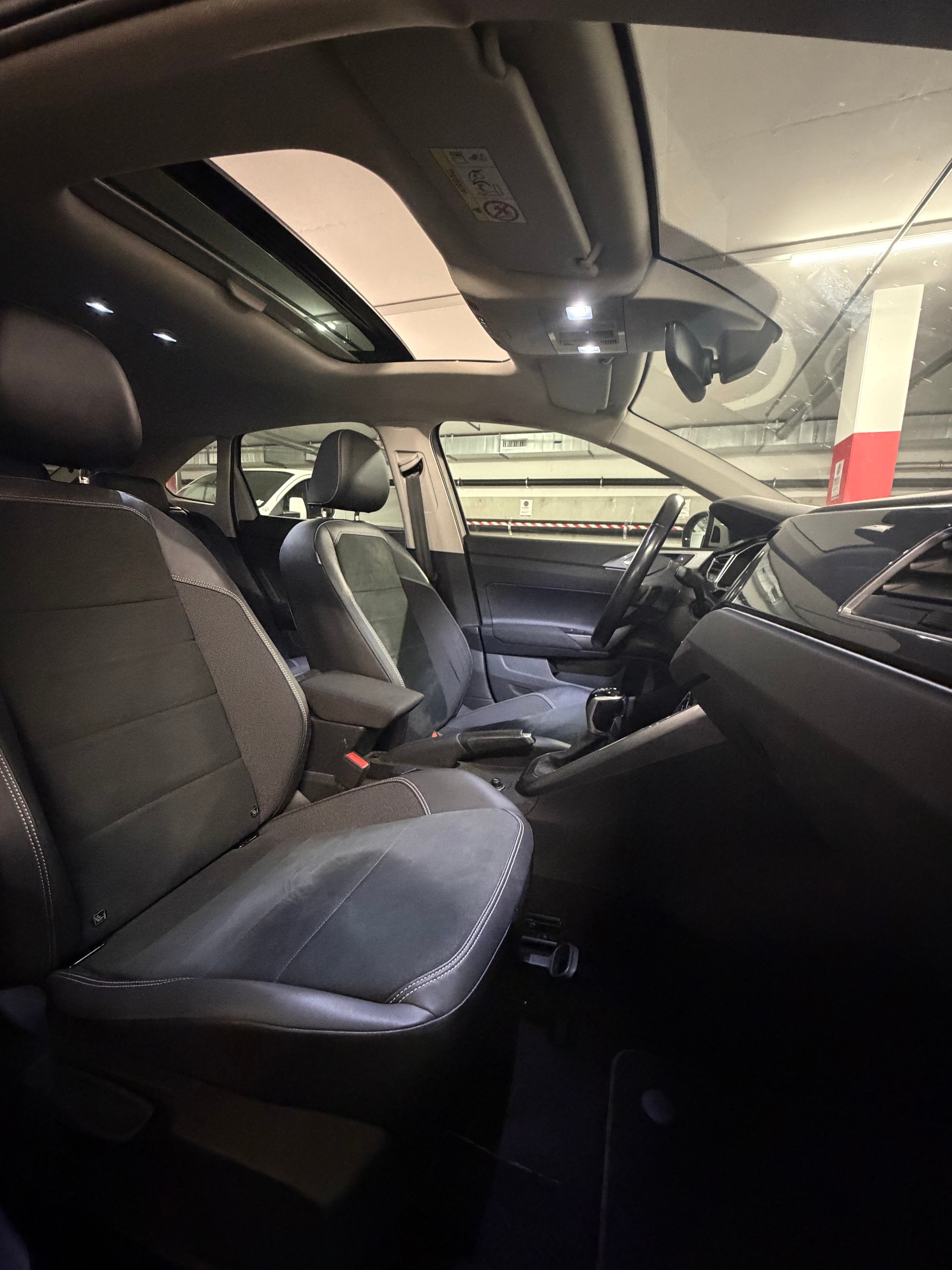 VW Taigo 1.0 TSI Life DSG-image-12