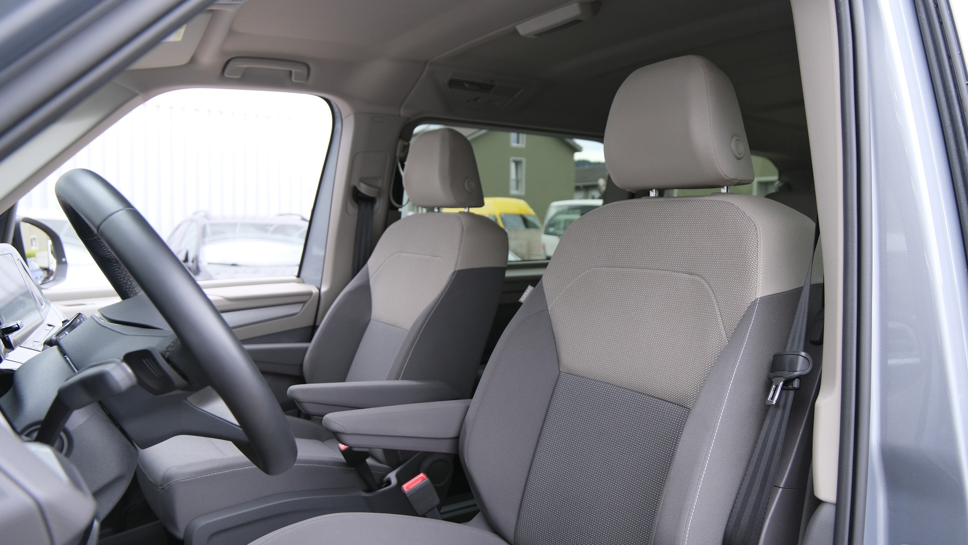 VW Multivan 2.0 TDI Life DSG Lang 8 Sitzplätze-image-4