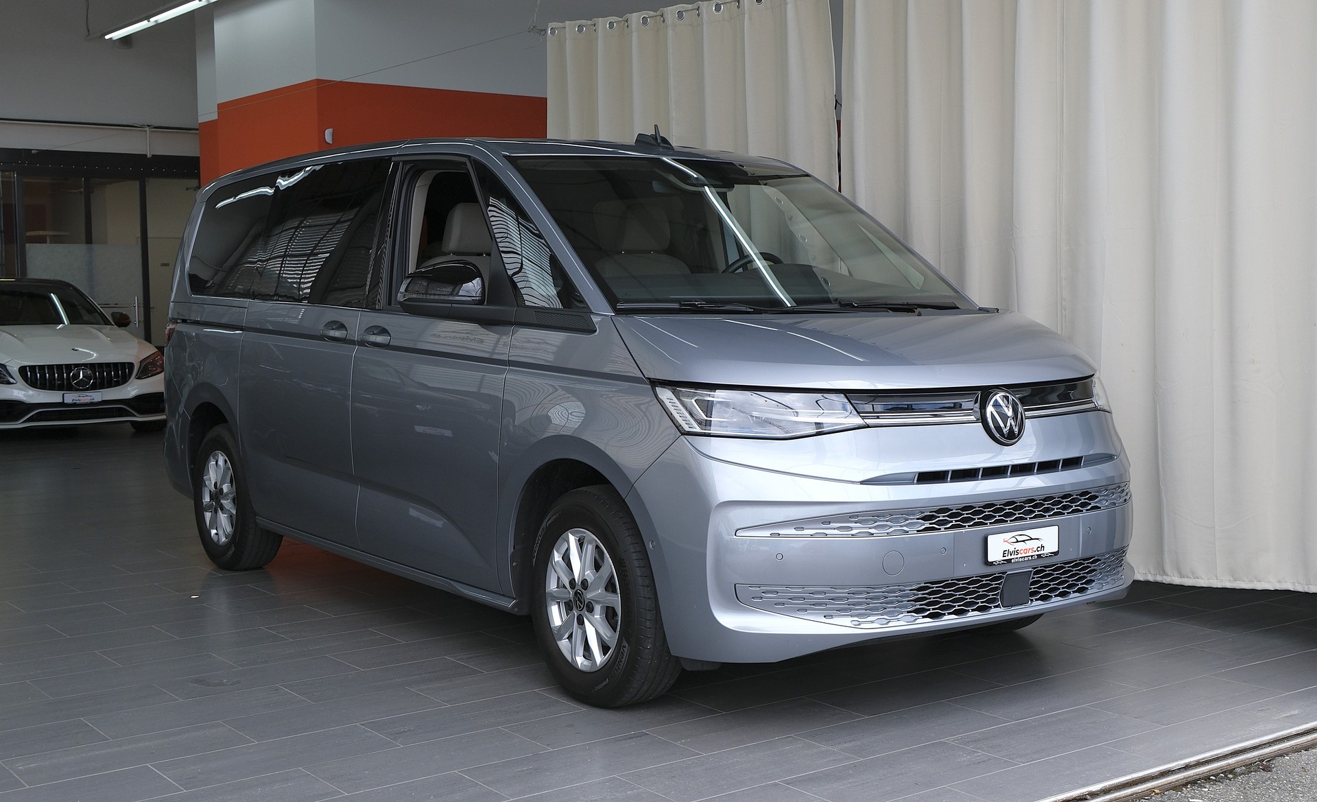 VW Multivan 2.0 TDI Life DSG Lang 8 Sitzplätze-image-29