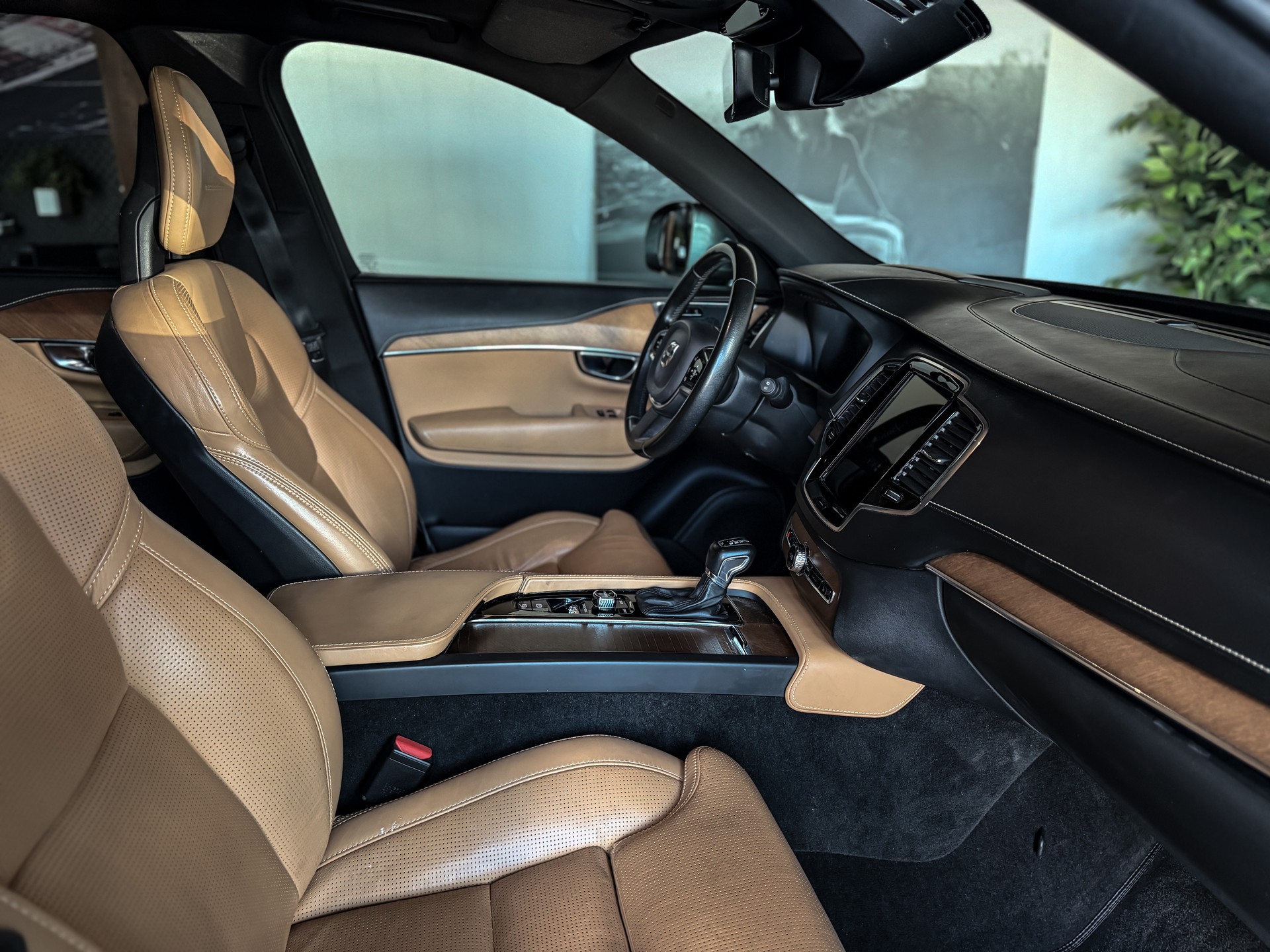 VOLVO XC90 D5 AWD R-Design Geartronic-image-9
