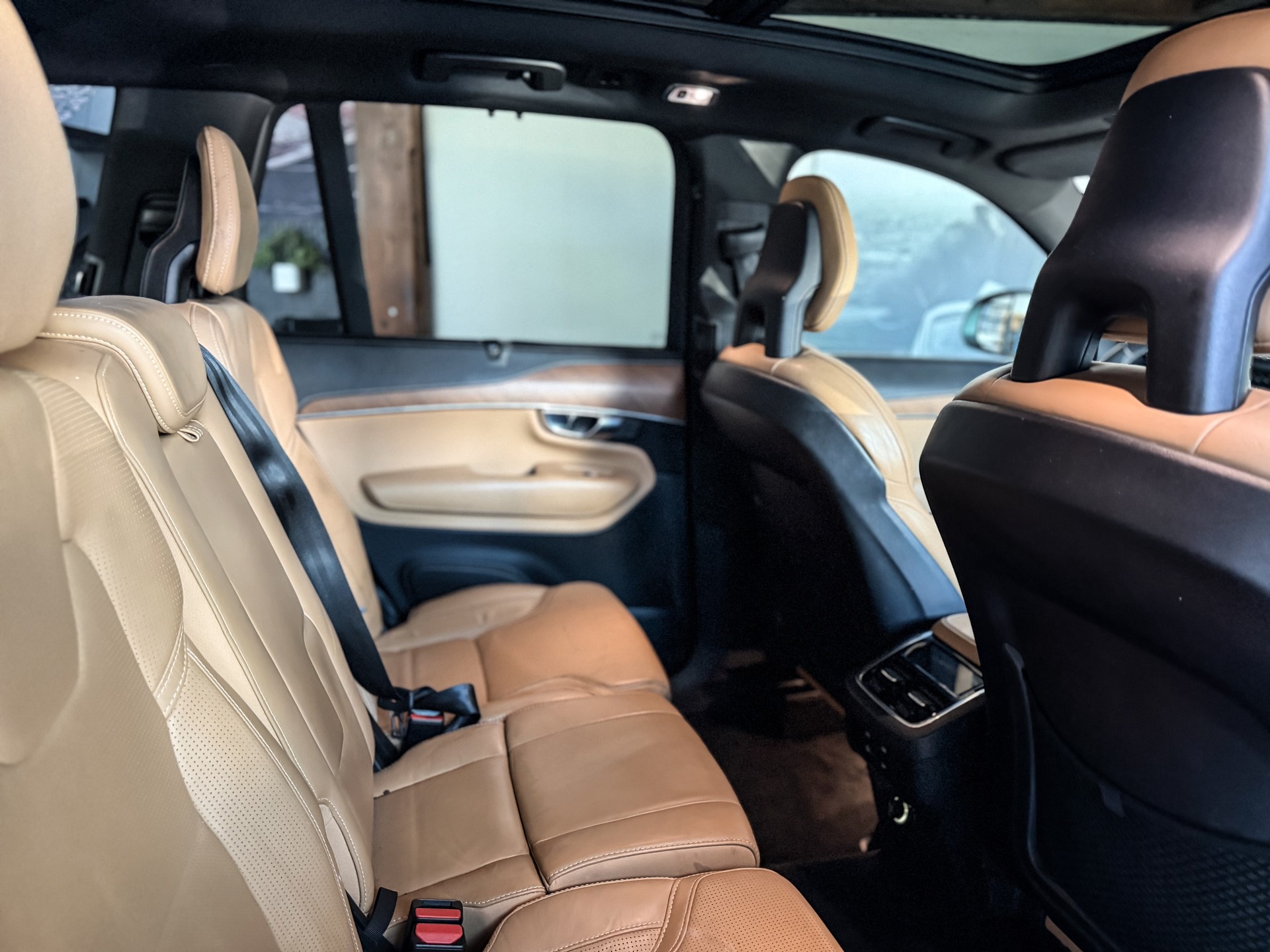 VOLVO XC90 D5 AWD R-Design Geartronic-image-12