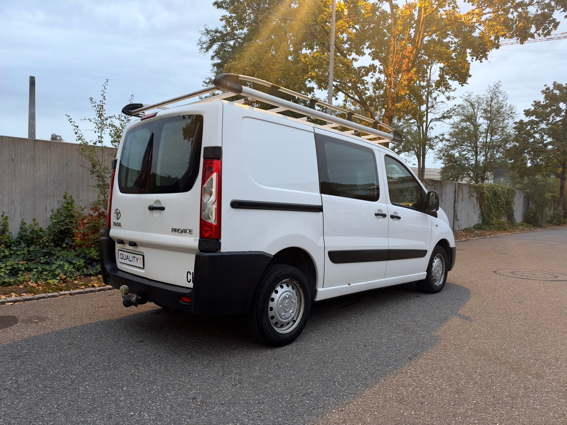 TOYOTA Proace 2.0D Panel Van Luna L1H1-image-4