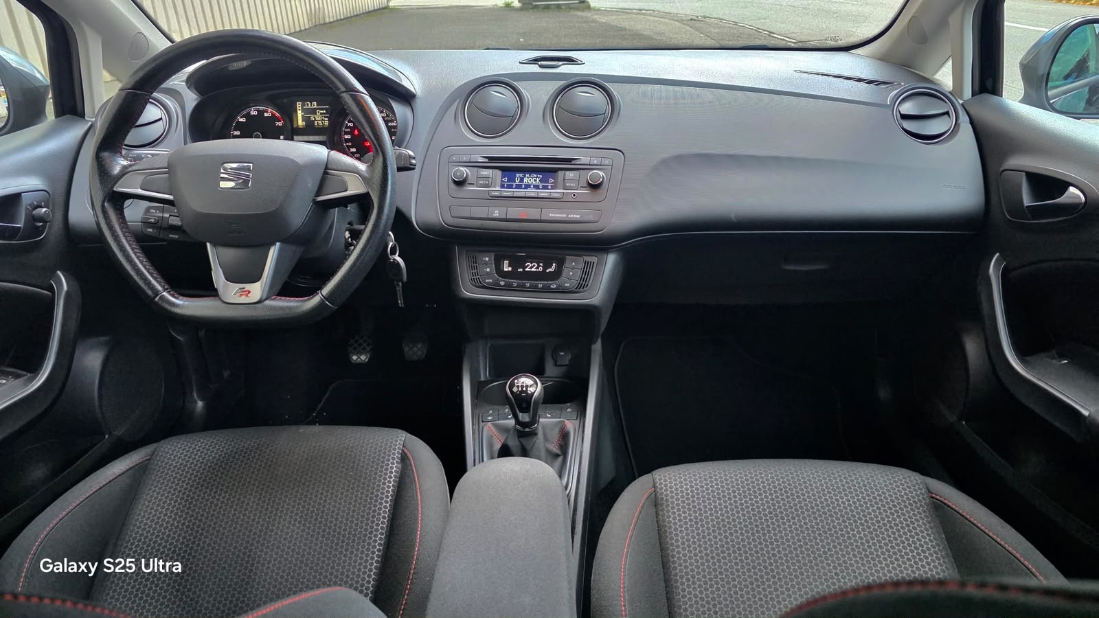 SEAT Ibiza 1.4 TSI FR Viva-image-12