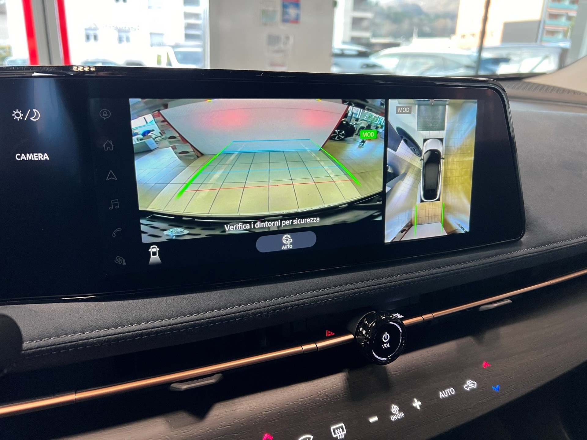 NISSAN Ariya 87 kWh e-4orce Evolve400 Allrad-image-18