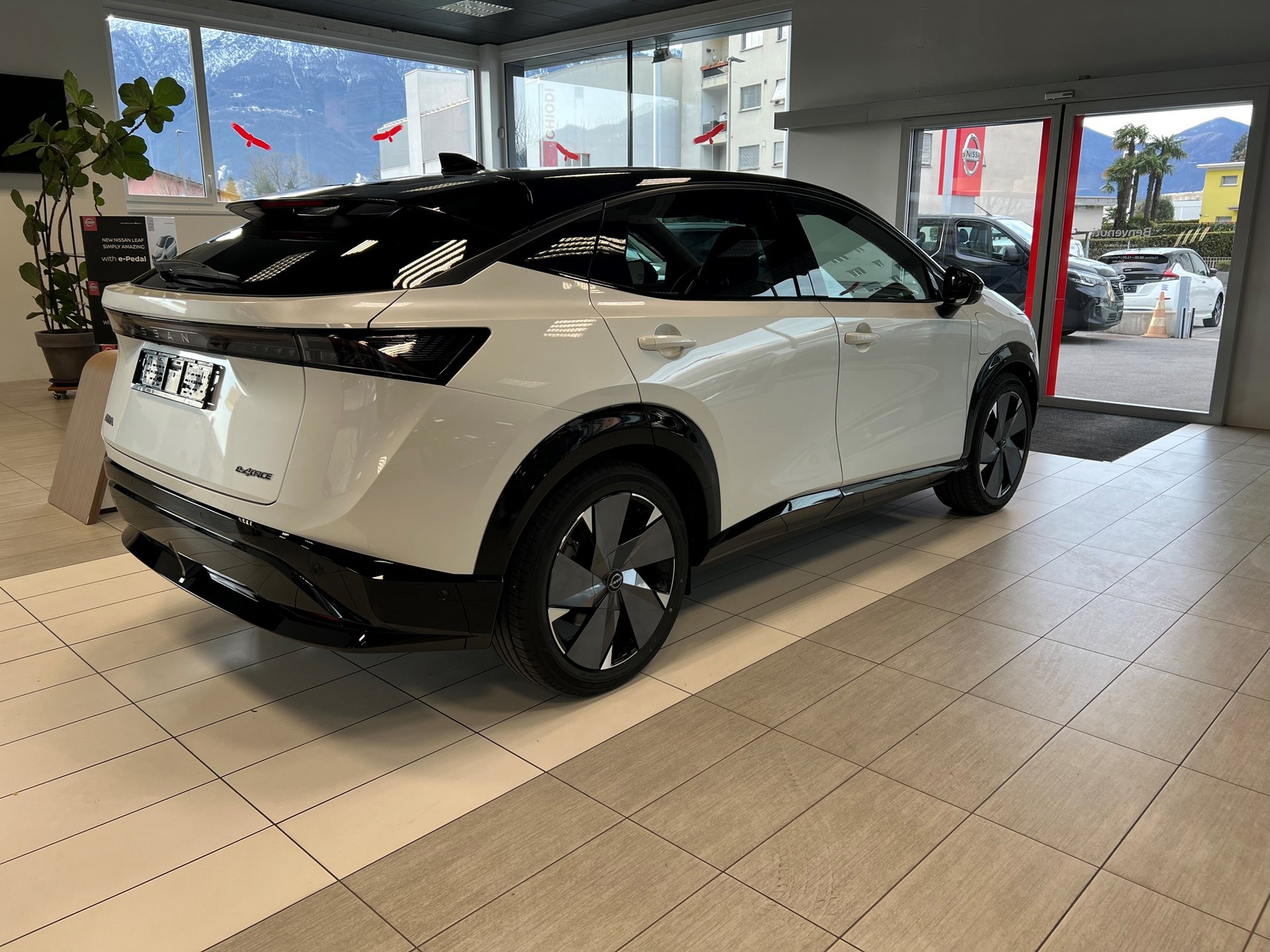 NISSAN Ariya 87 kWh e-4orce Evolve400 Allrad-image-3