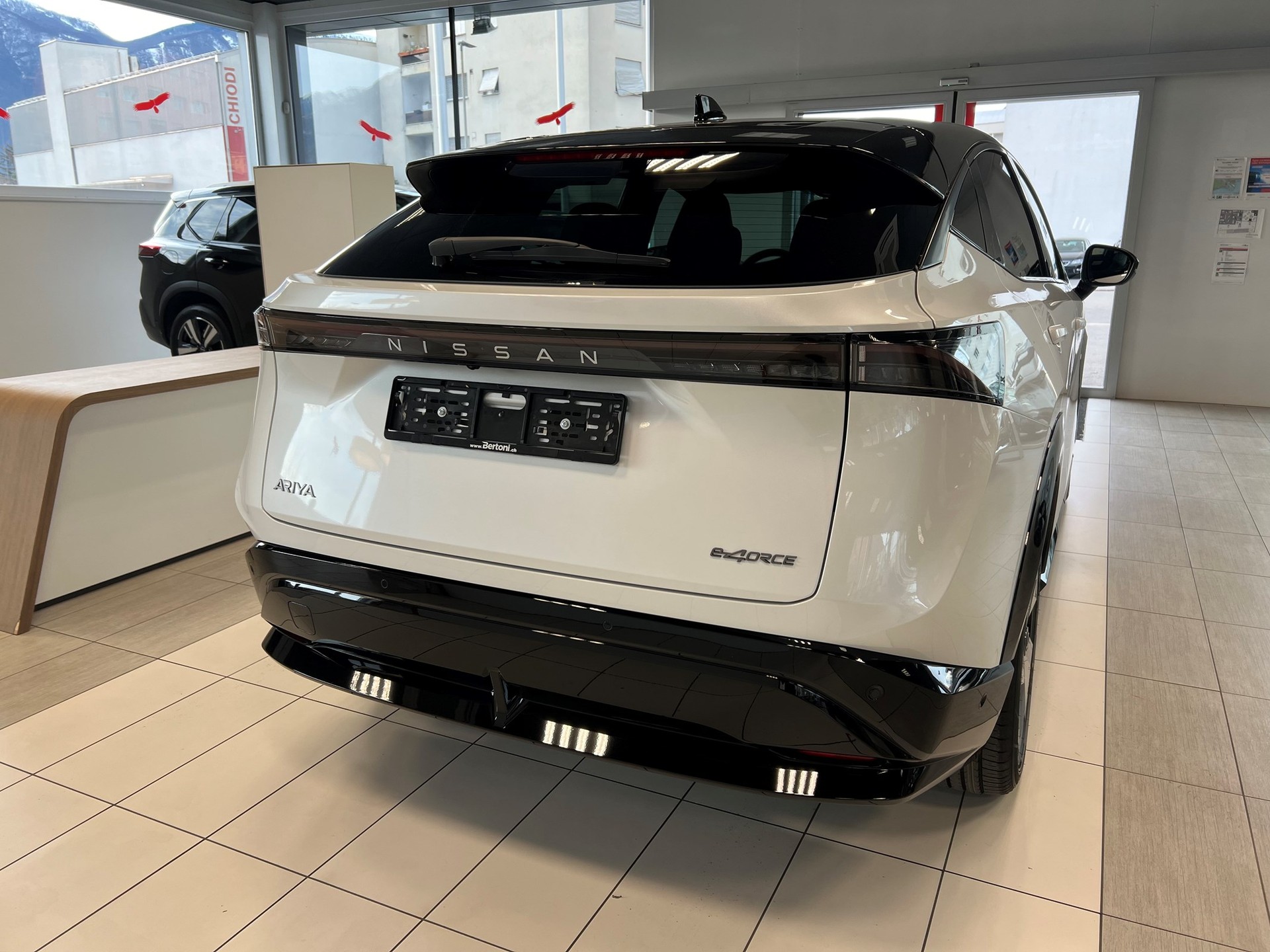 NISSAN Ariya 87 kWh e-4orce Evolve400 Allrad-image-4