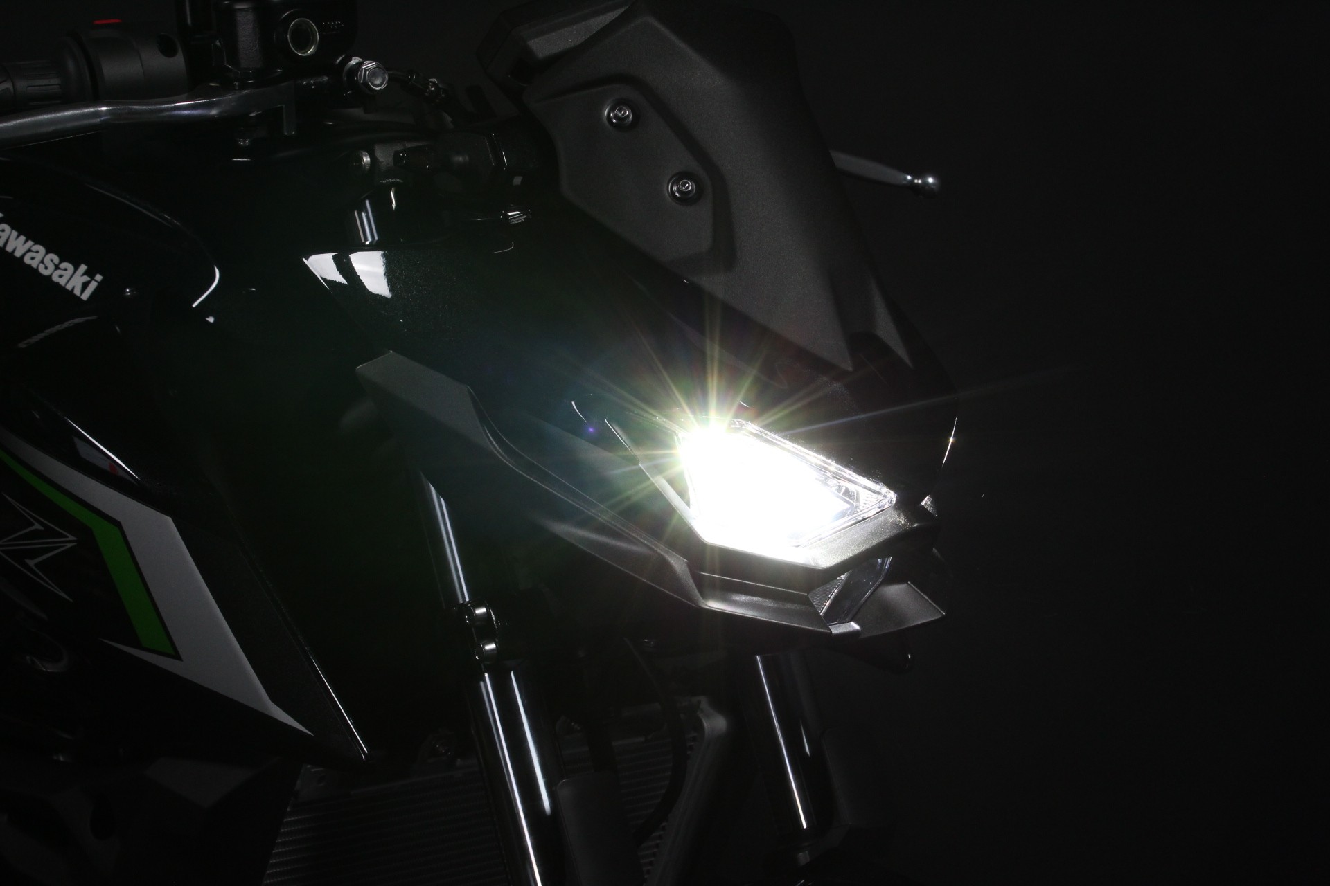 KAWASAKI Z 500 Level 3-showroom-element-3