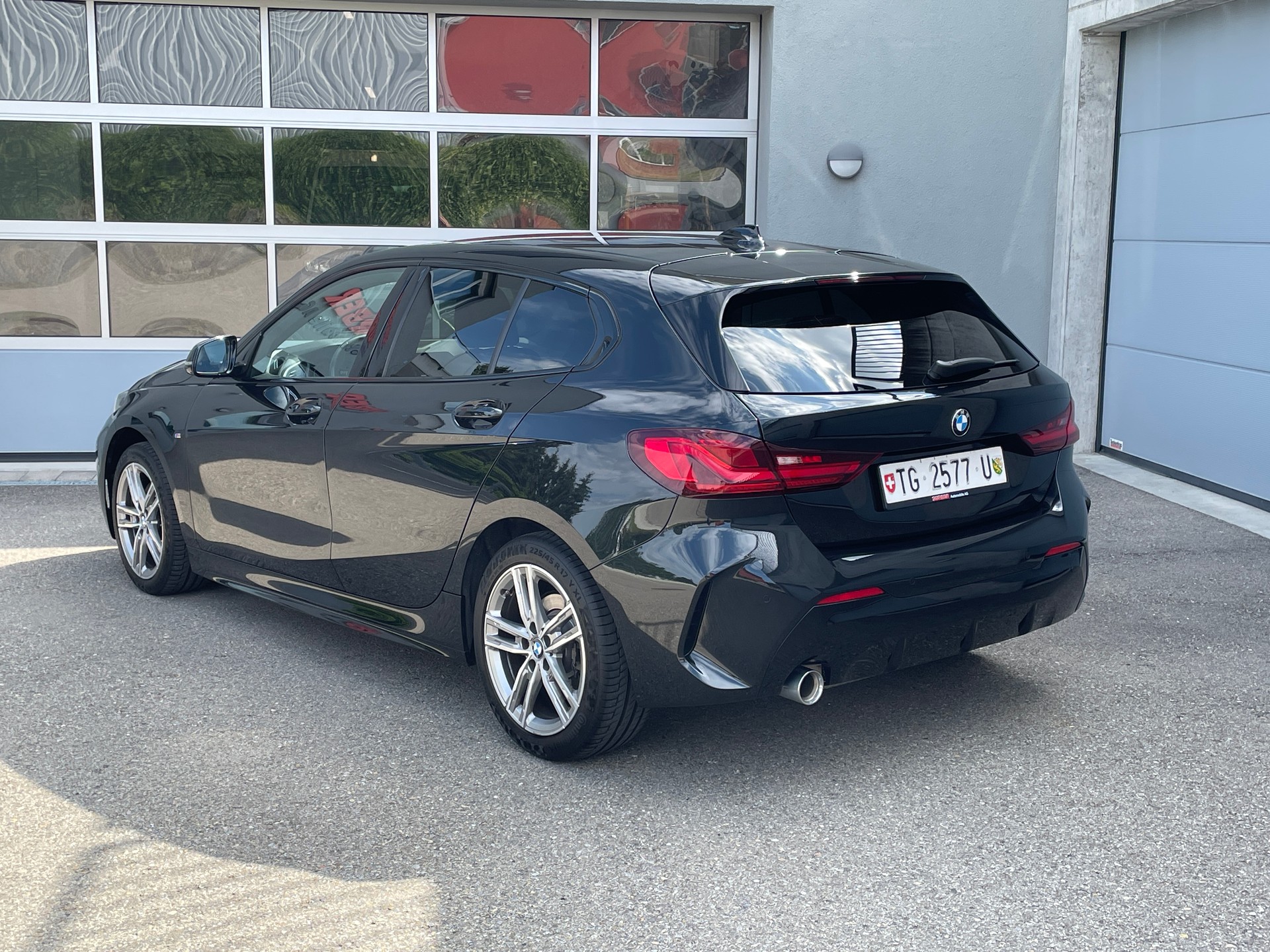 BMW 118i M Sport-image-2