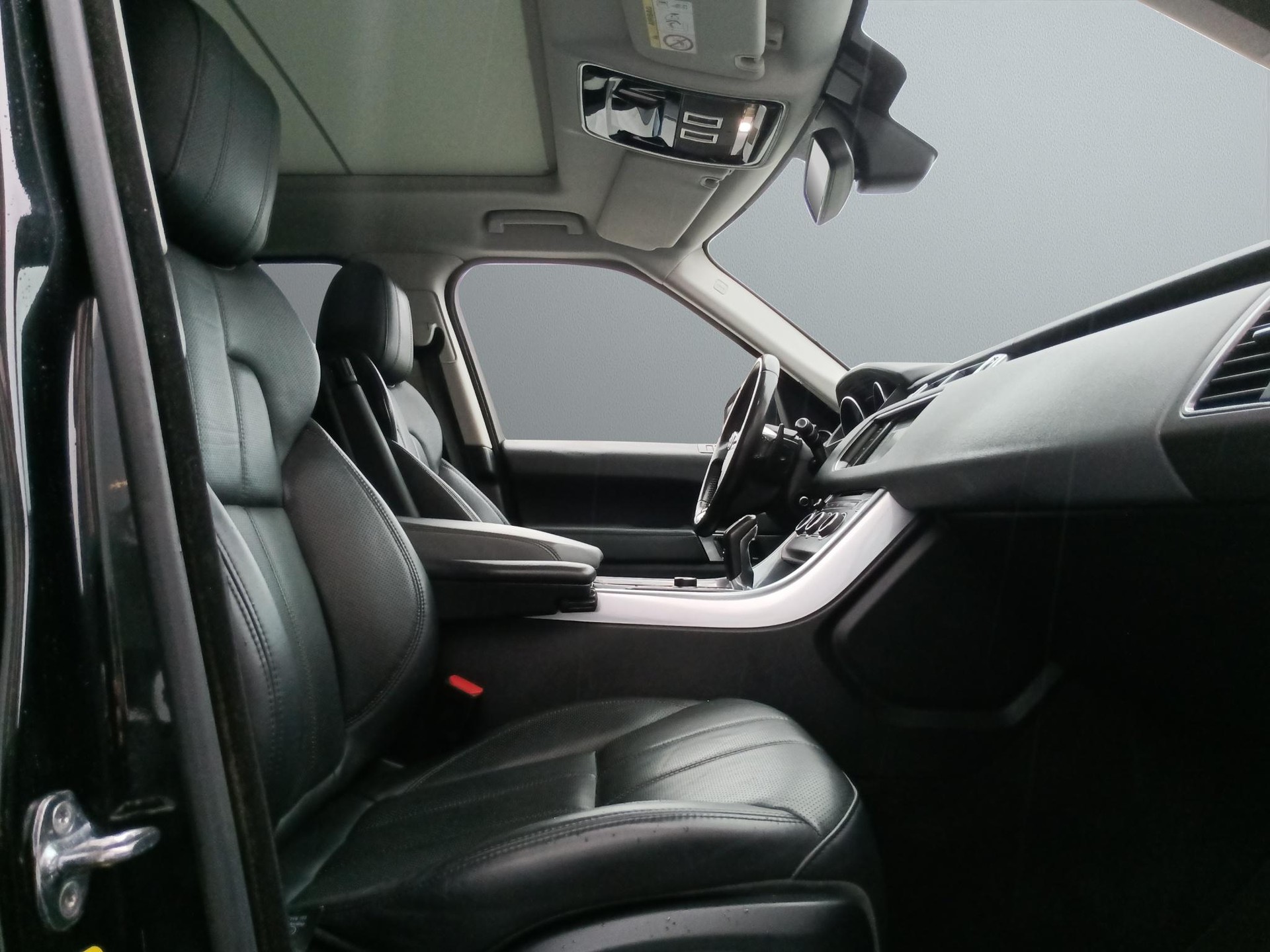 LAND ROVER Range Rover Sport 3.0 SDV6 HSE Dynamic-image-13