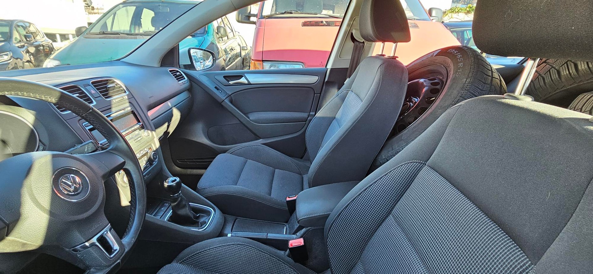 VW Golf 1.2 TSI BlueMotion Technology Trendline-image-5