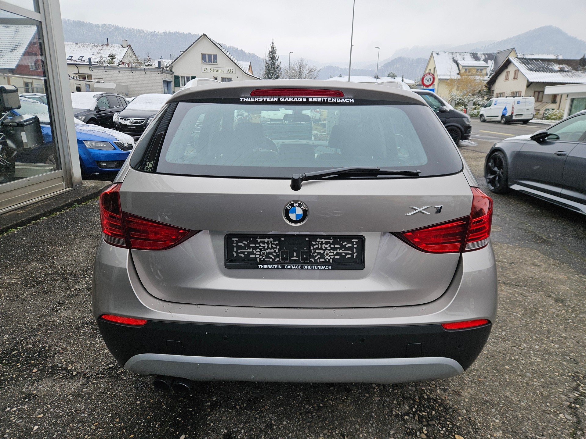 BMW X1 xDrive 20i Steptronic-image-7