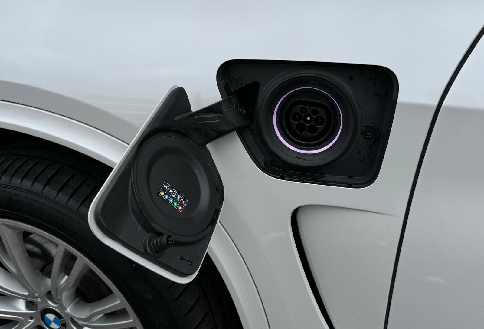 BMW X5 xDrive 40e iPerformance M Sport Steptronic-image-22