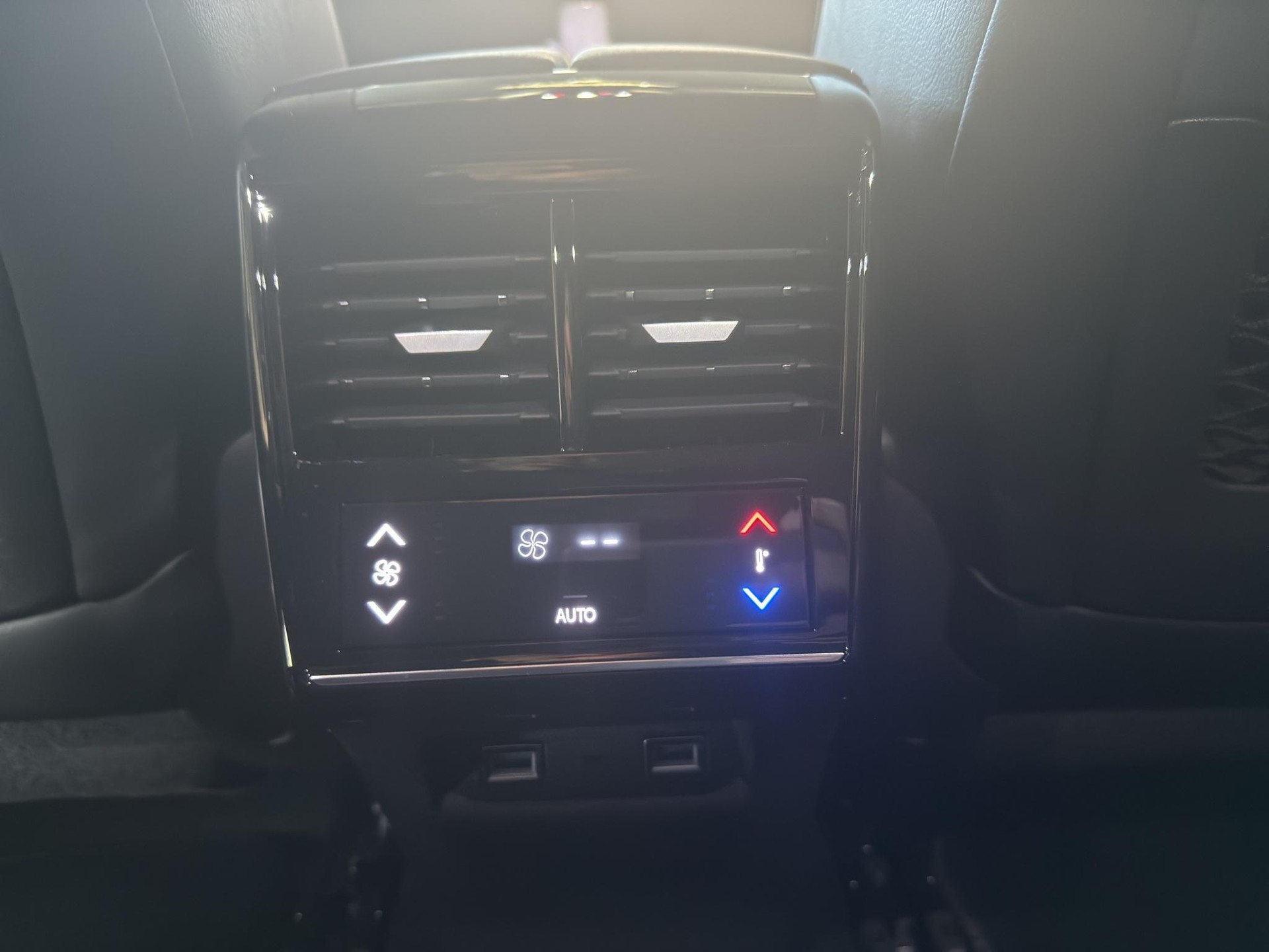 DS AUTOMOBILES 7 1.6 E-Tense Pallas-image-24