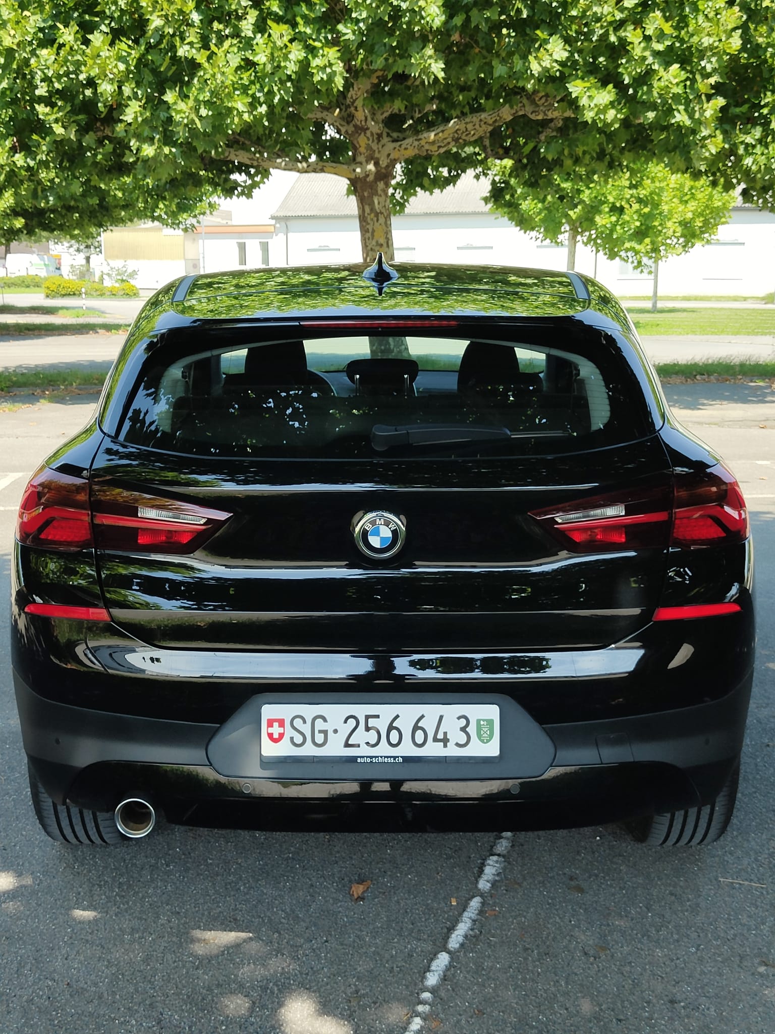 BMW X2 sDrive 18i-image-2