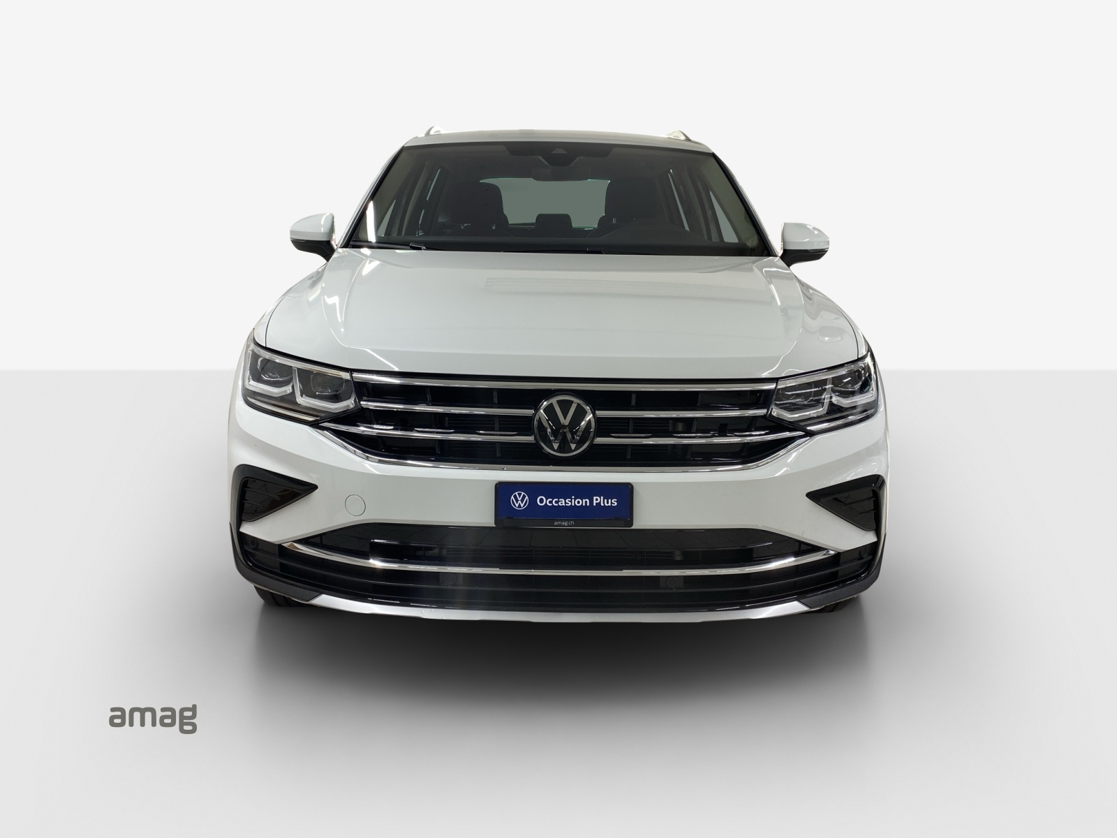 VW Tiguan 2.0 TDI SCR Elegance 4Motion DSG-image-6