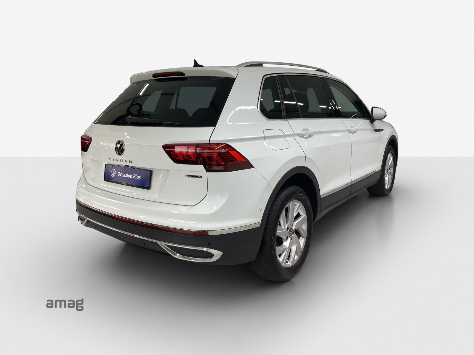 VW Tiguan 2.0 TDI SCR Elegance 4Motion DSG-image-4