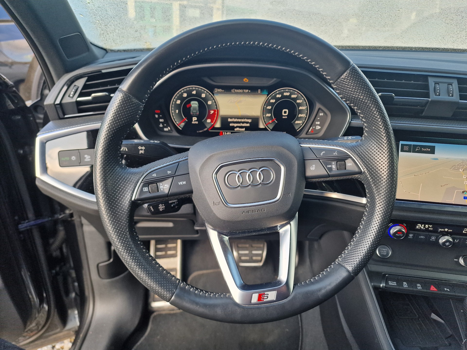 AUDI Q3 40 TFSI S line quattro S-tronic 8x Alu AHK-image-12
