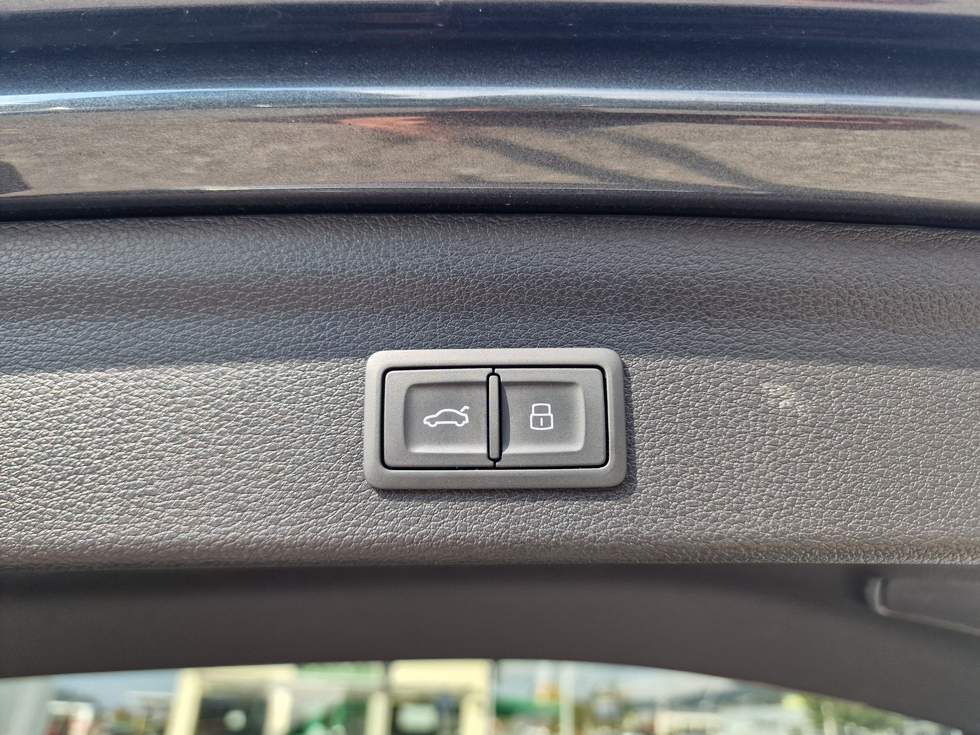 AUDI Q3 40 TFSI S line quattro S-tronic 8x Alu AHK-image-28