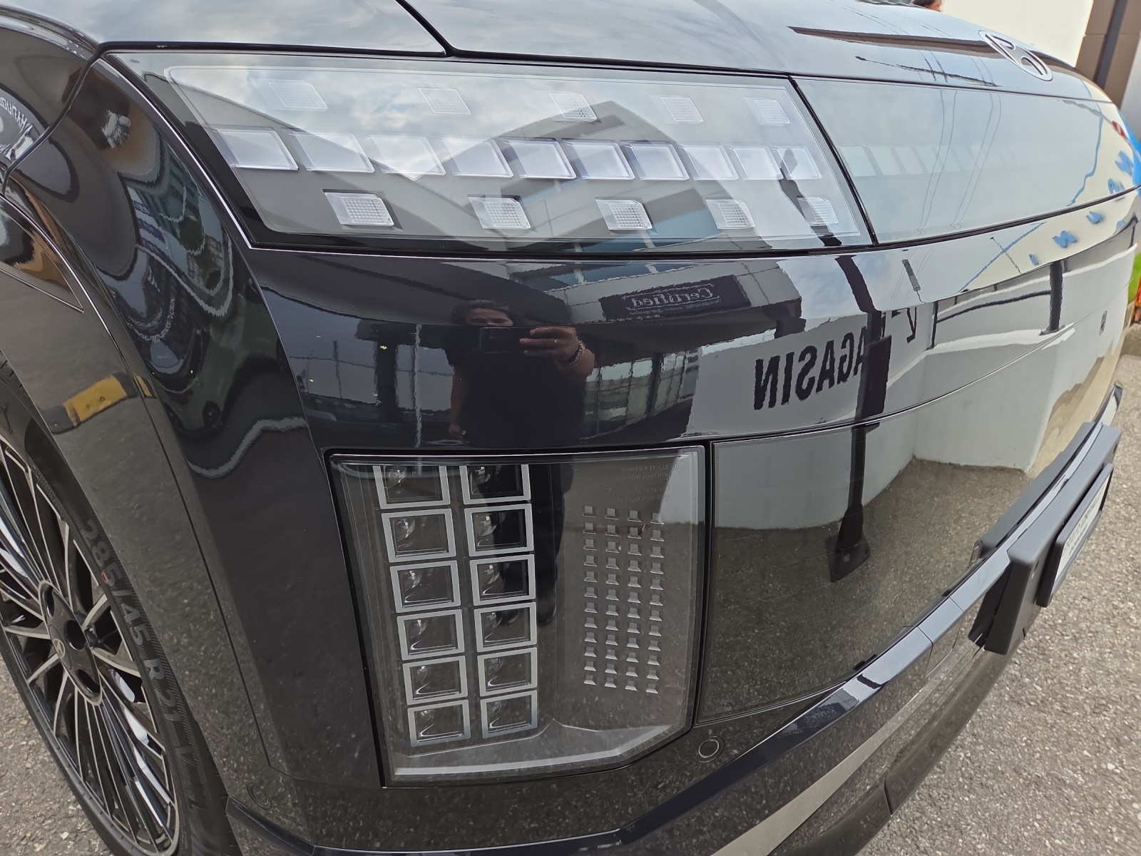 HYUNDAI Ioniq 9 110kWh Vertex Caligraphy 4WD-image-6