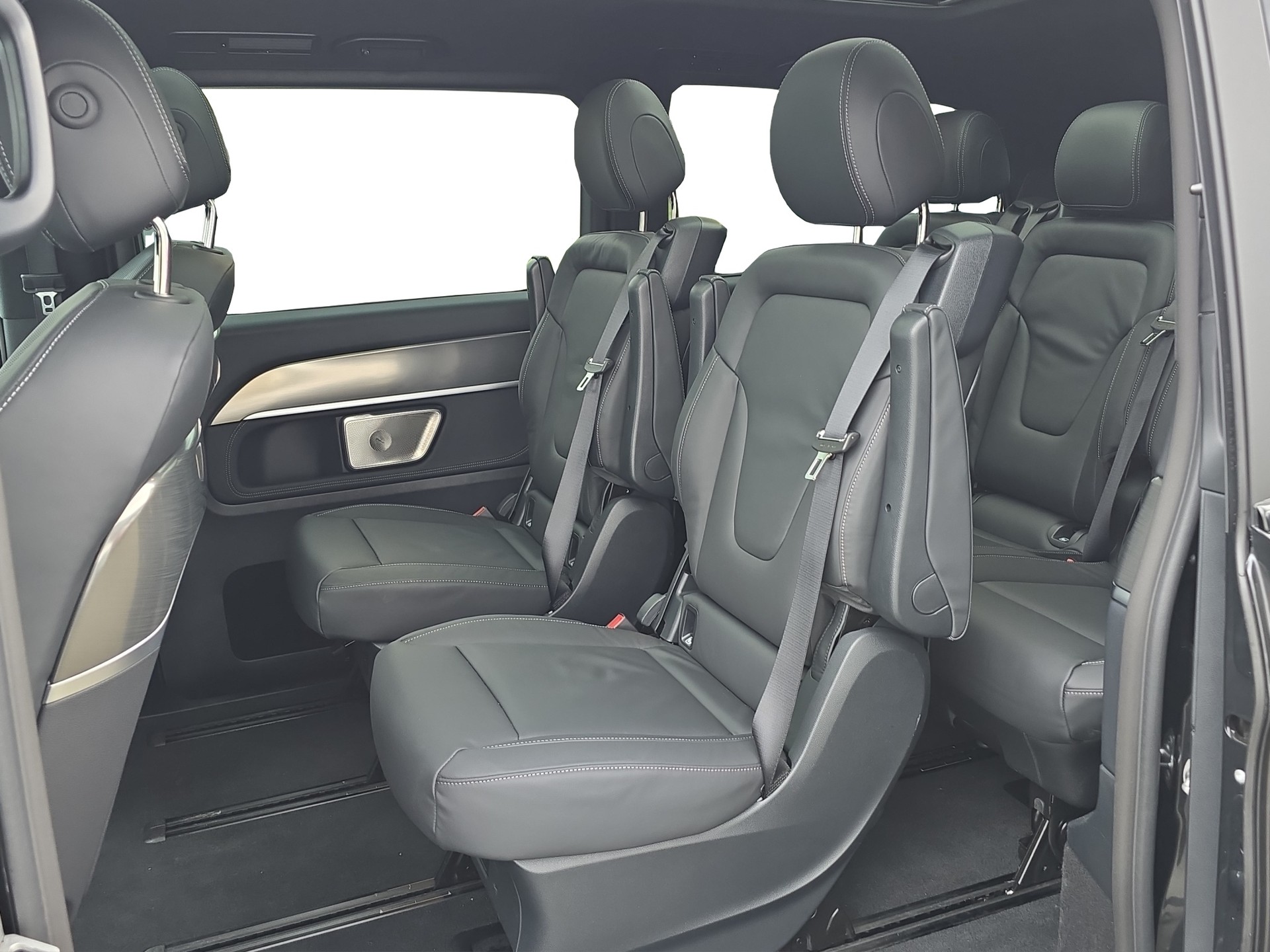 MERCEDES-BENZ V 300 d lang Swiss Edition 9G-Tronic-image-8