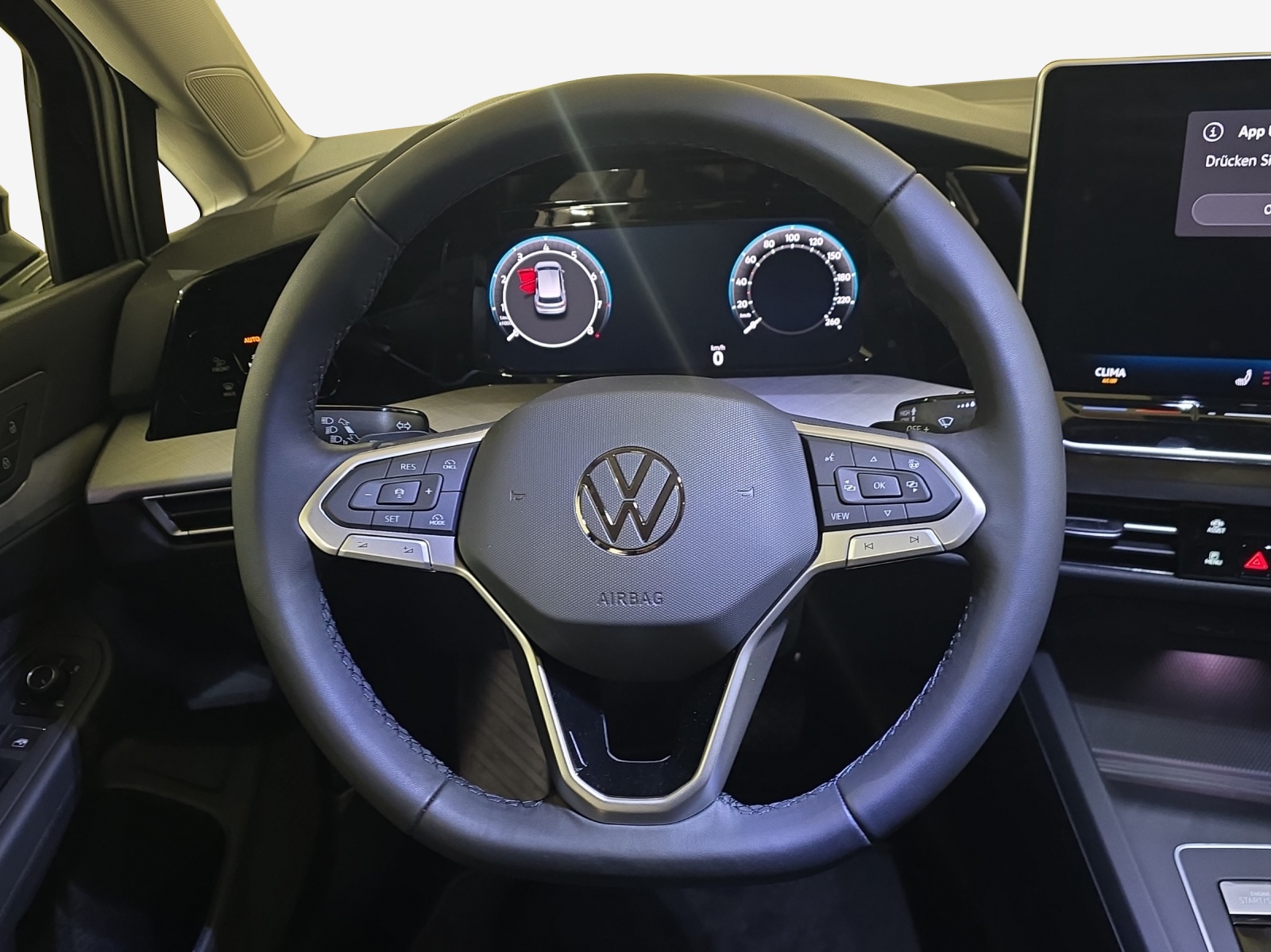 VW Golf 1.5 e TSI mHEV United DSG-image-9