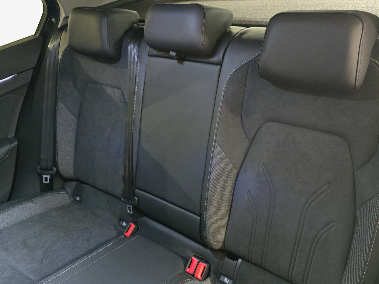 VW Golf 1.5 e TSI mHEV United DSG-image-11