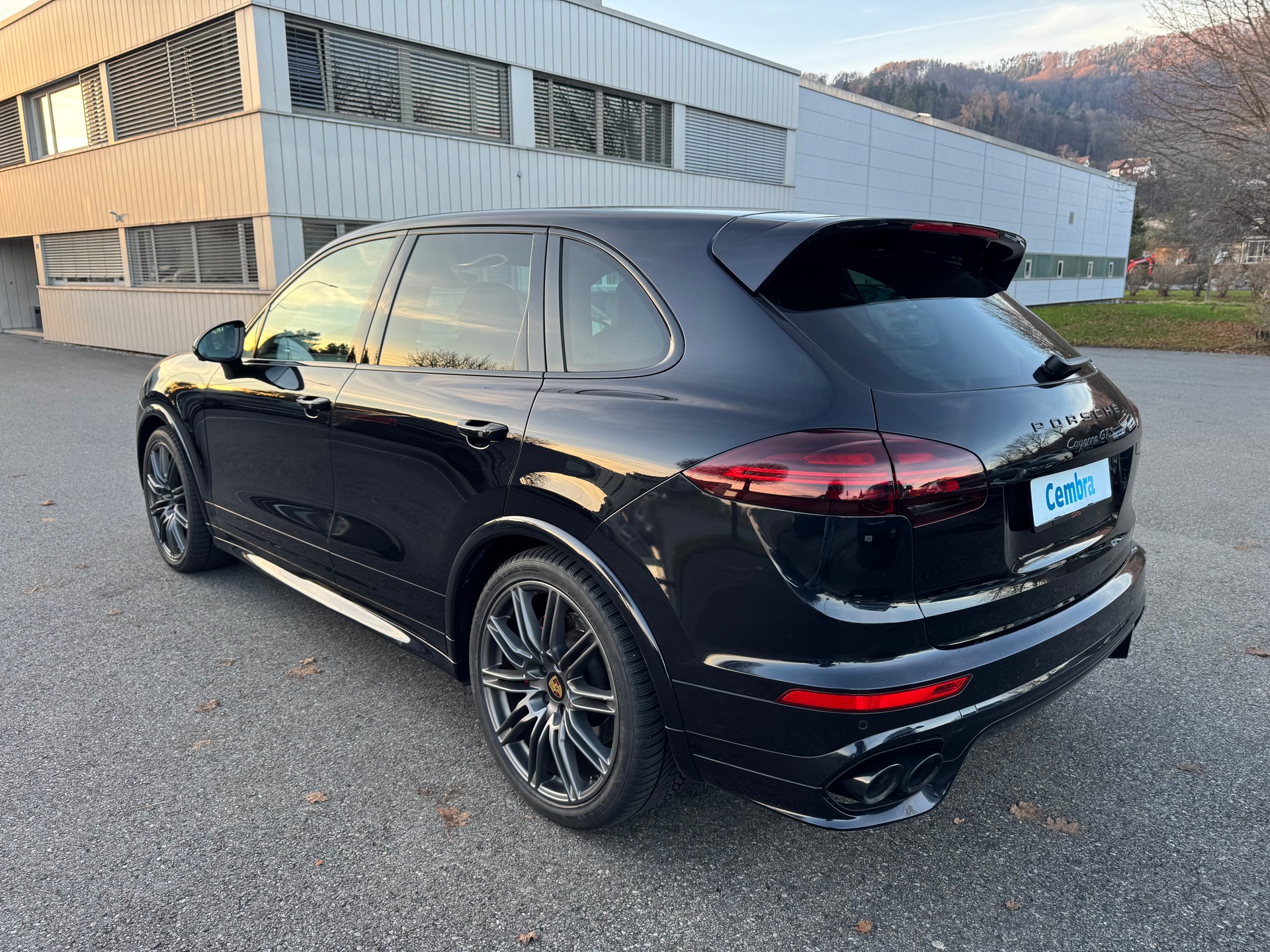 PORSCHE Cayenne GTS-image-3