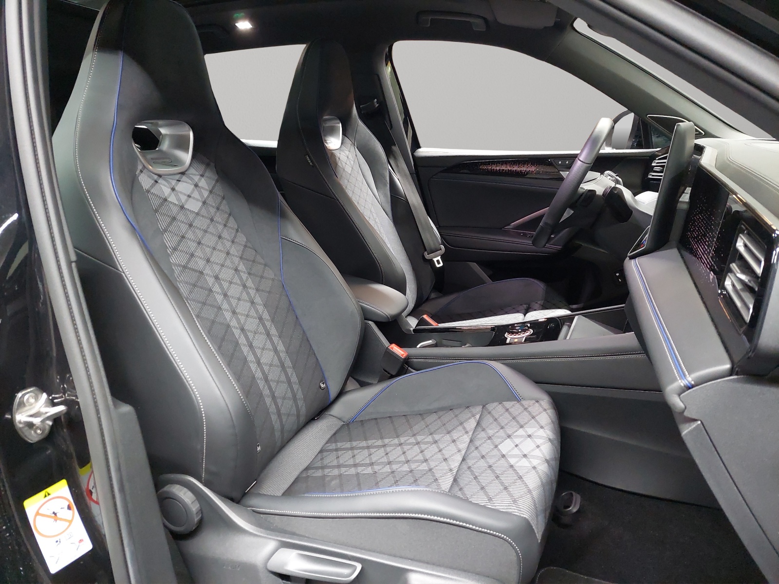 VW Tiguan 1.5 TSI evo2 eHybrid R-Line DSG-image-8