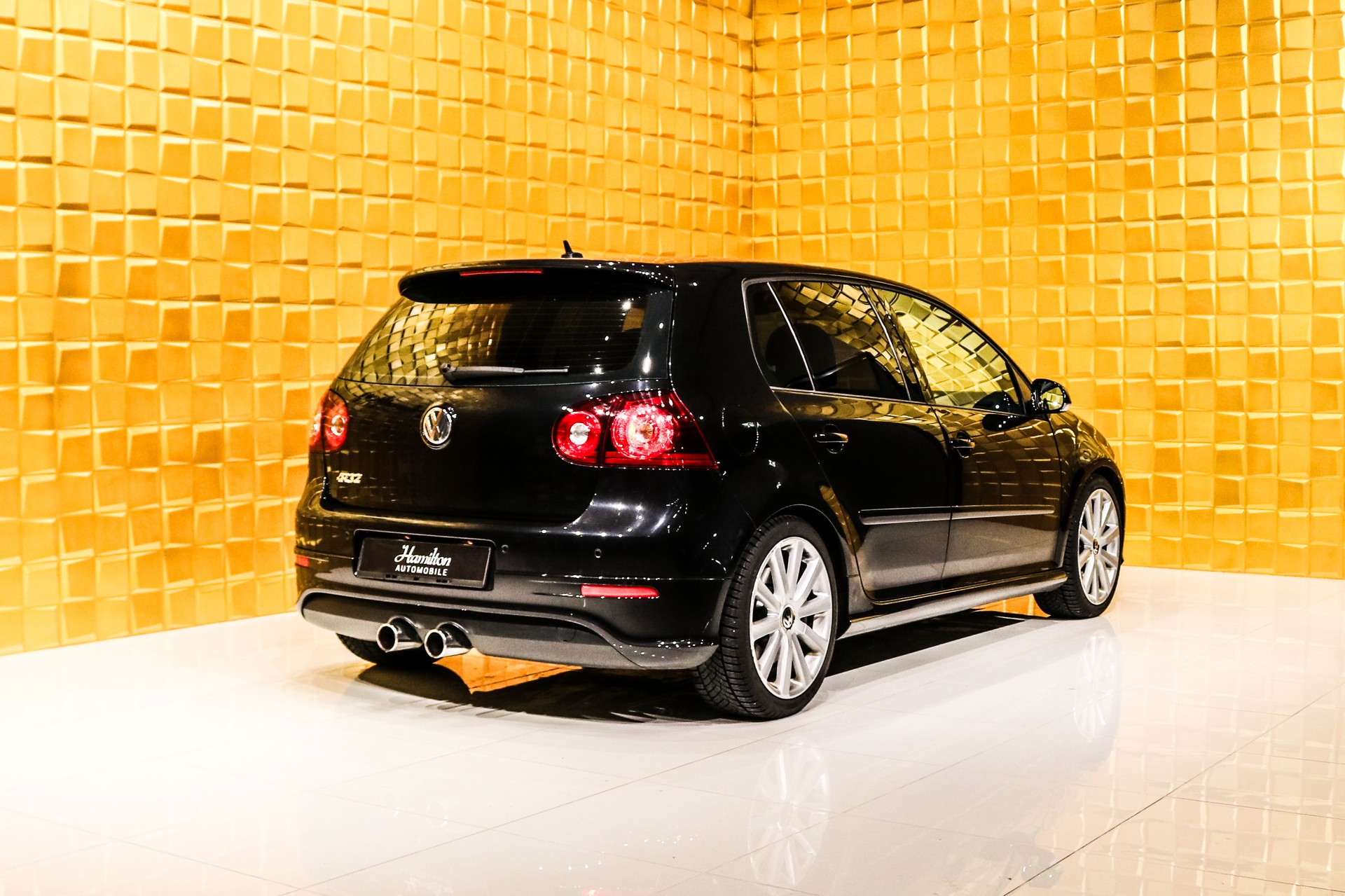 VW Golf R32 4Motion M/T-image-5