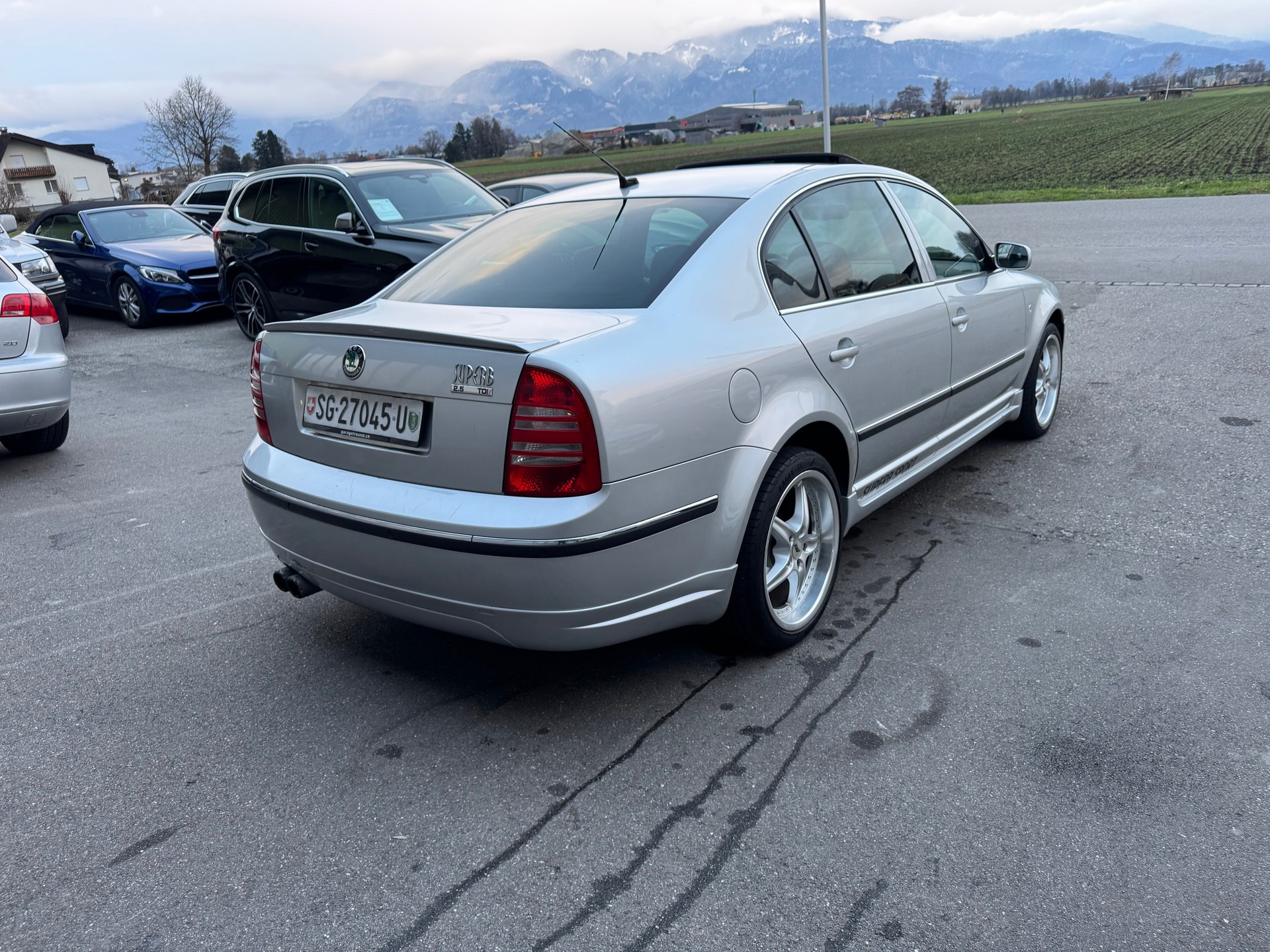 SKODA Superb 2.5 V6 TDi Elegance-image-4