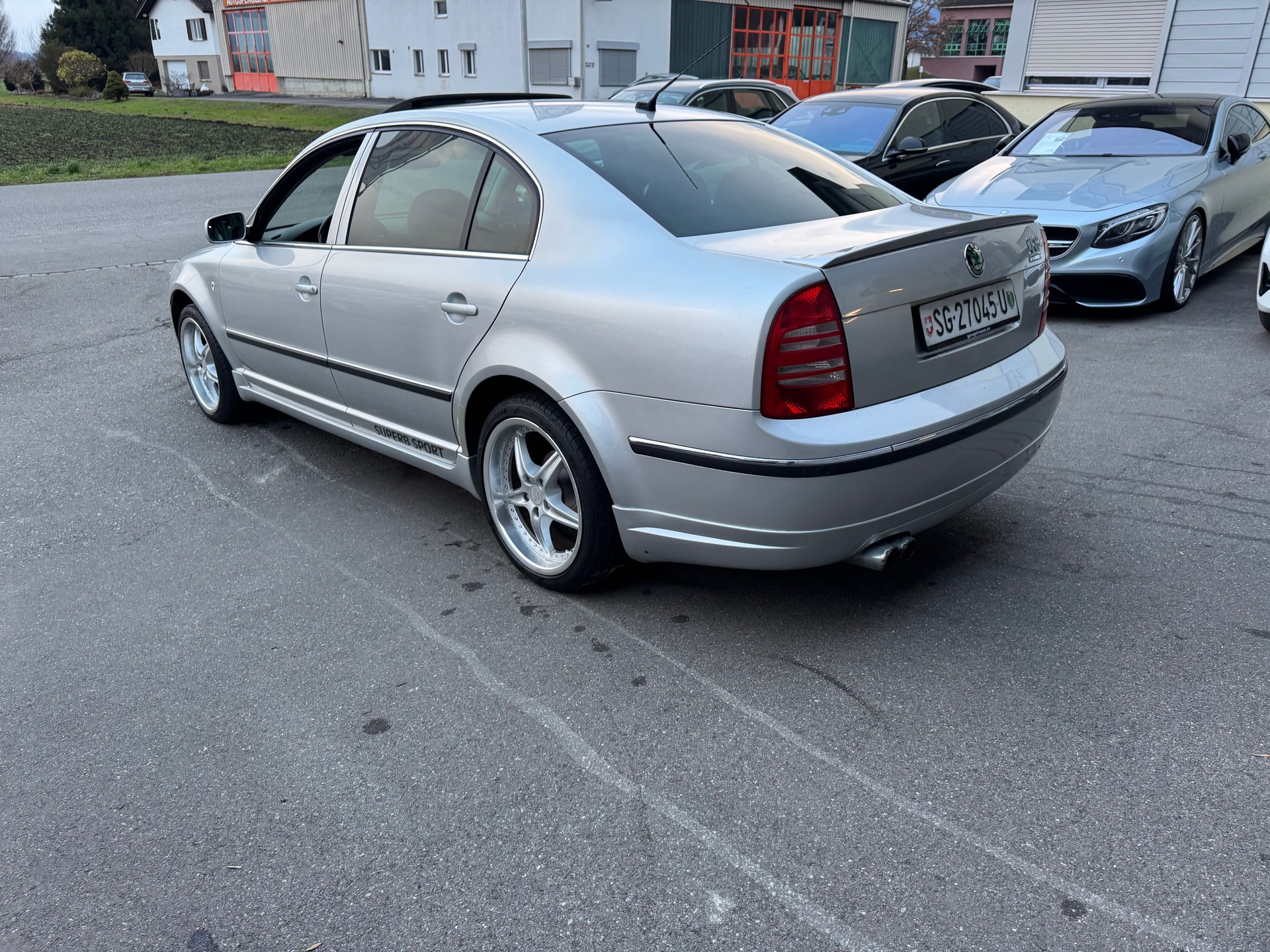 SKODA Superb 2.5 V6 TDi Elegance-image-3