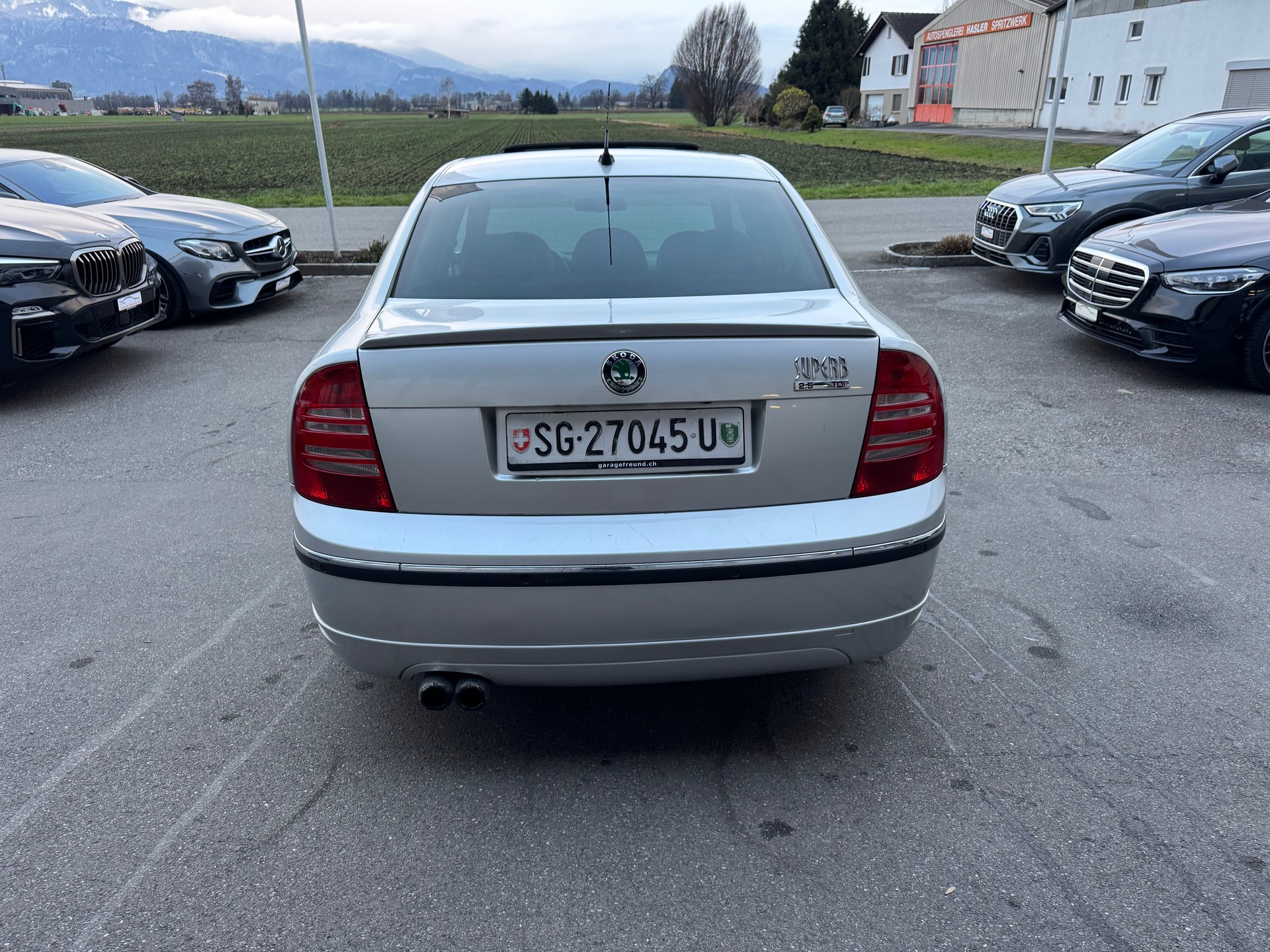 SKODA Superb 2.5 V6 TDi Elegance-image-9