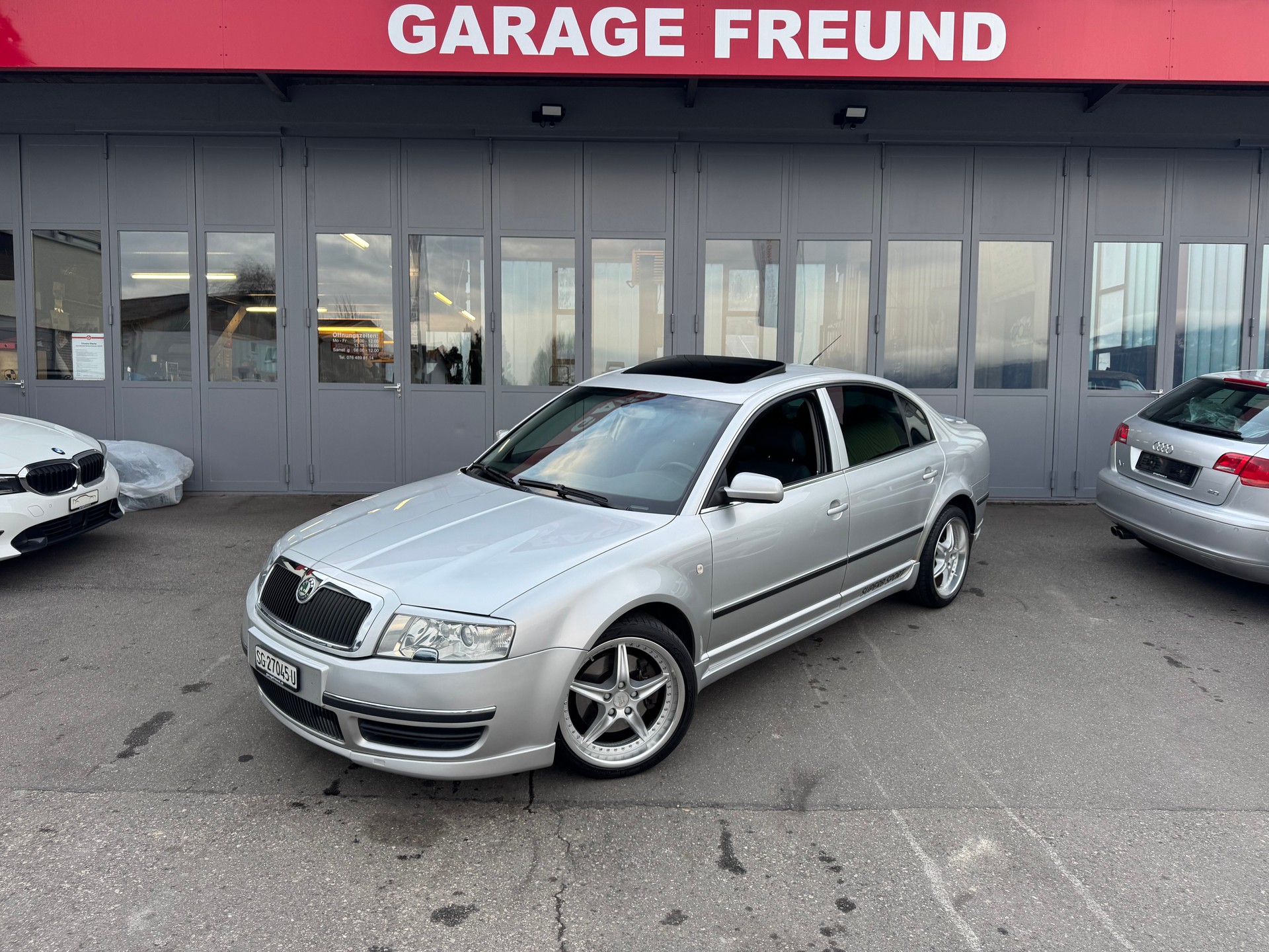 SKODA Superb 2.5 V6 TDi Elegance-image-5