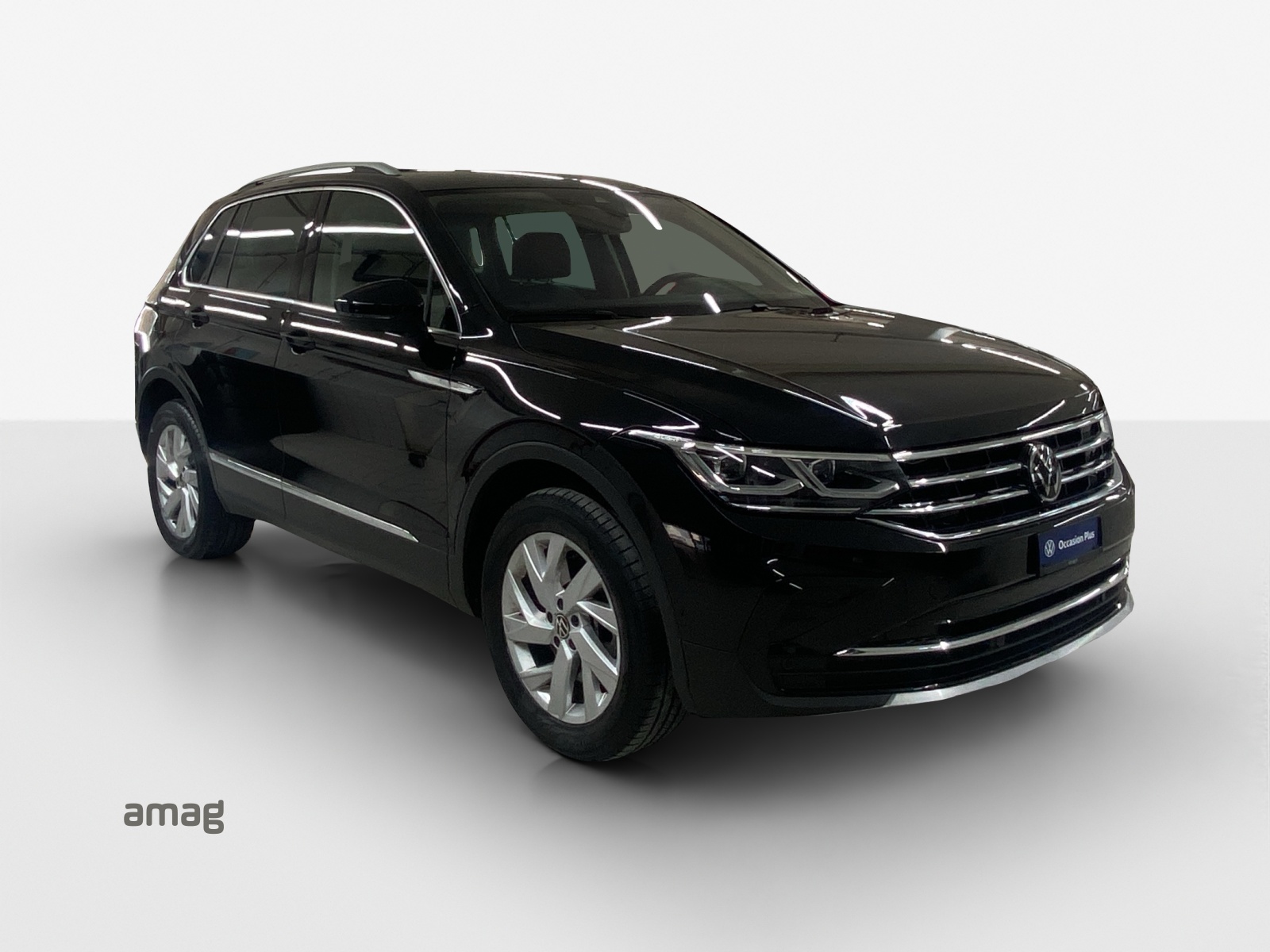 VW Tiguan 2.0 TDI SCR Elegance 4Motion DSG-image-5