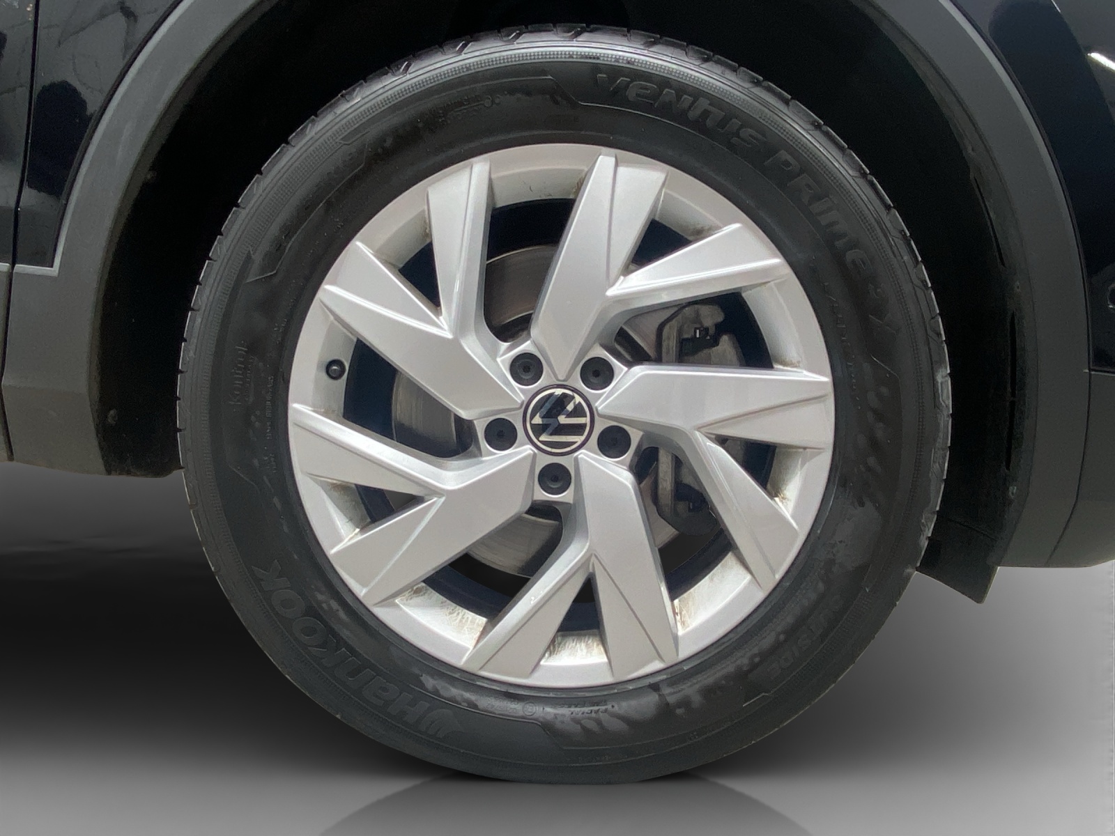 VW Tiguan 2.0 TDI SCR Elegance 4Motion DSG-image-15