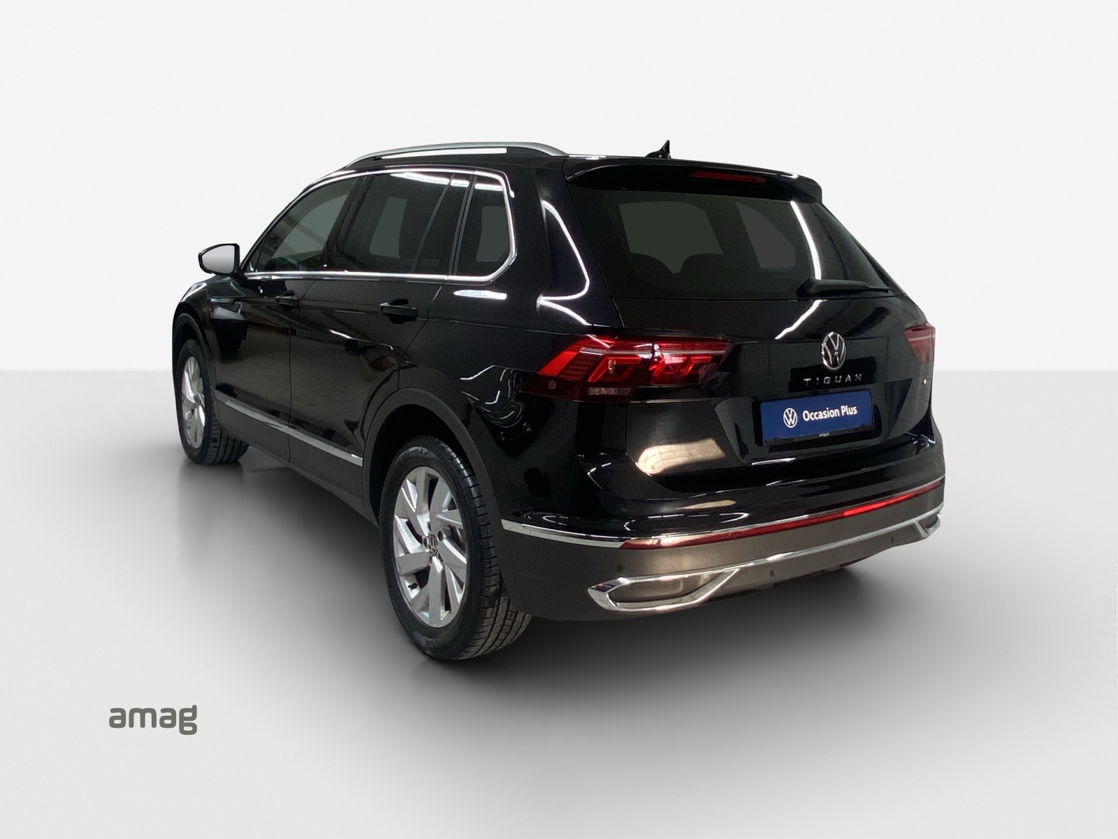 VW Tiguan 2.0 TDI SCR Elegance 4Motion DSG-image-2