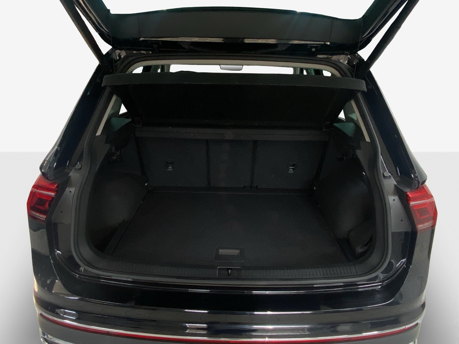 VW Tiguan 2.0 TDI SCR Elegance 4Motion DSG-image-12