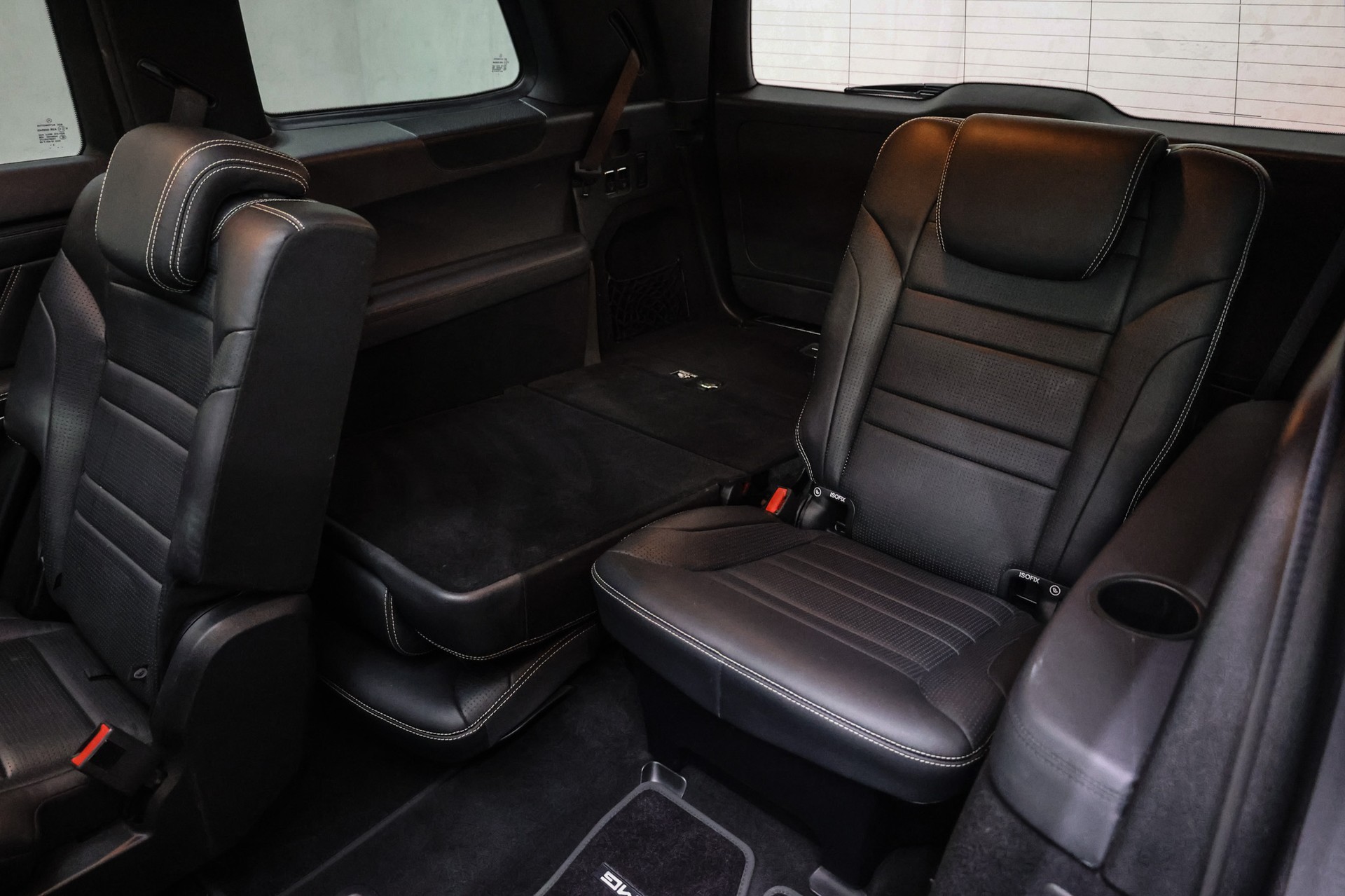 MERCEDES-BENZ GLS 63 V8 AMG 4matic-image-21
