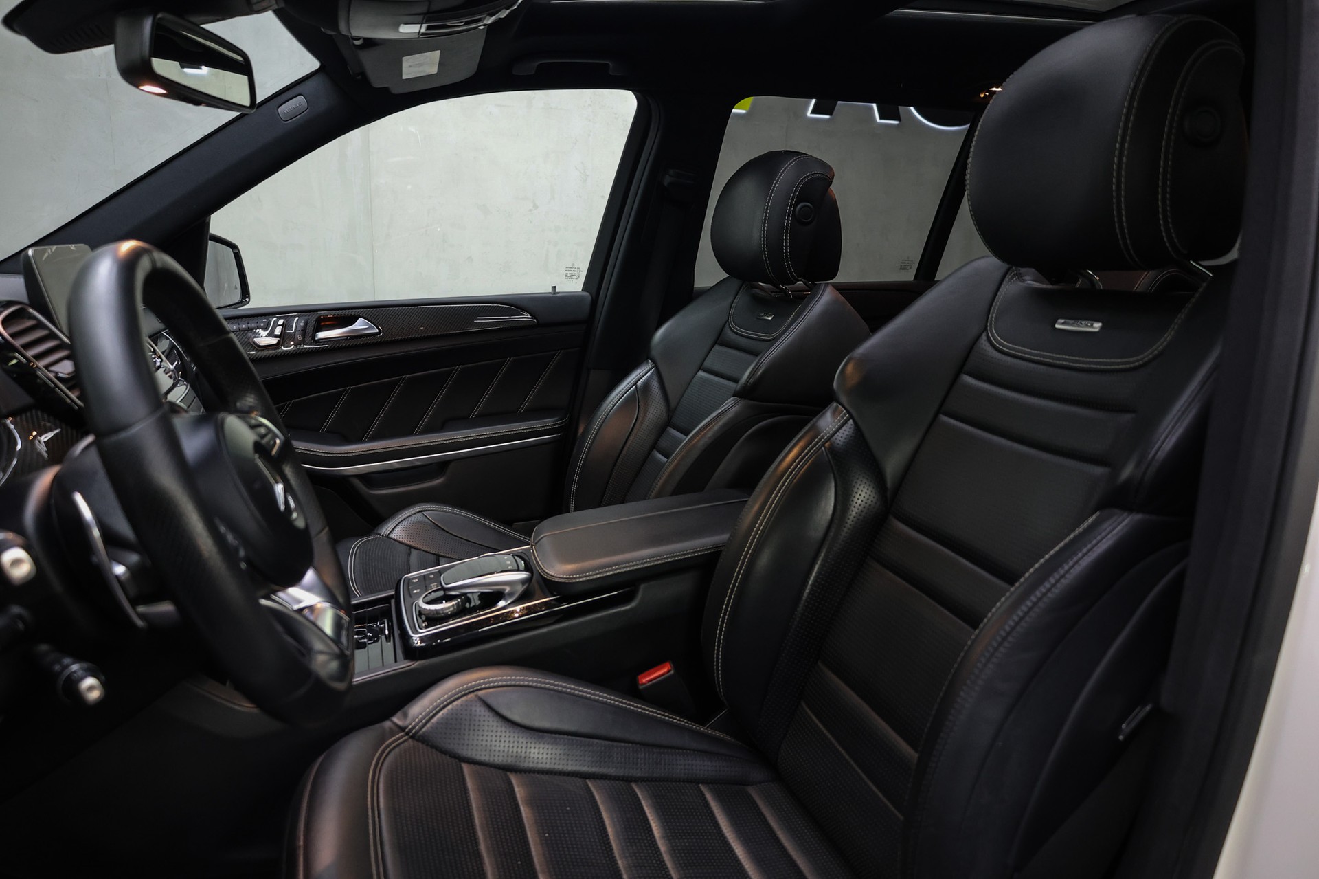 MERCEDES-BENZ GLS 63 V8 AMG 4matic-image-17