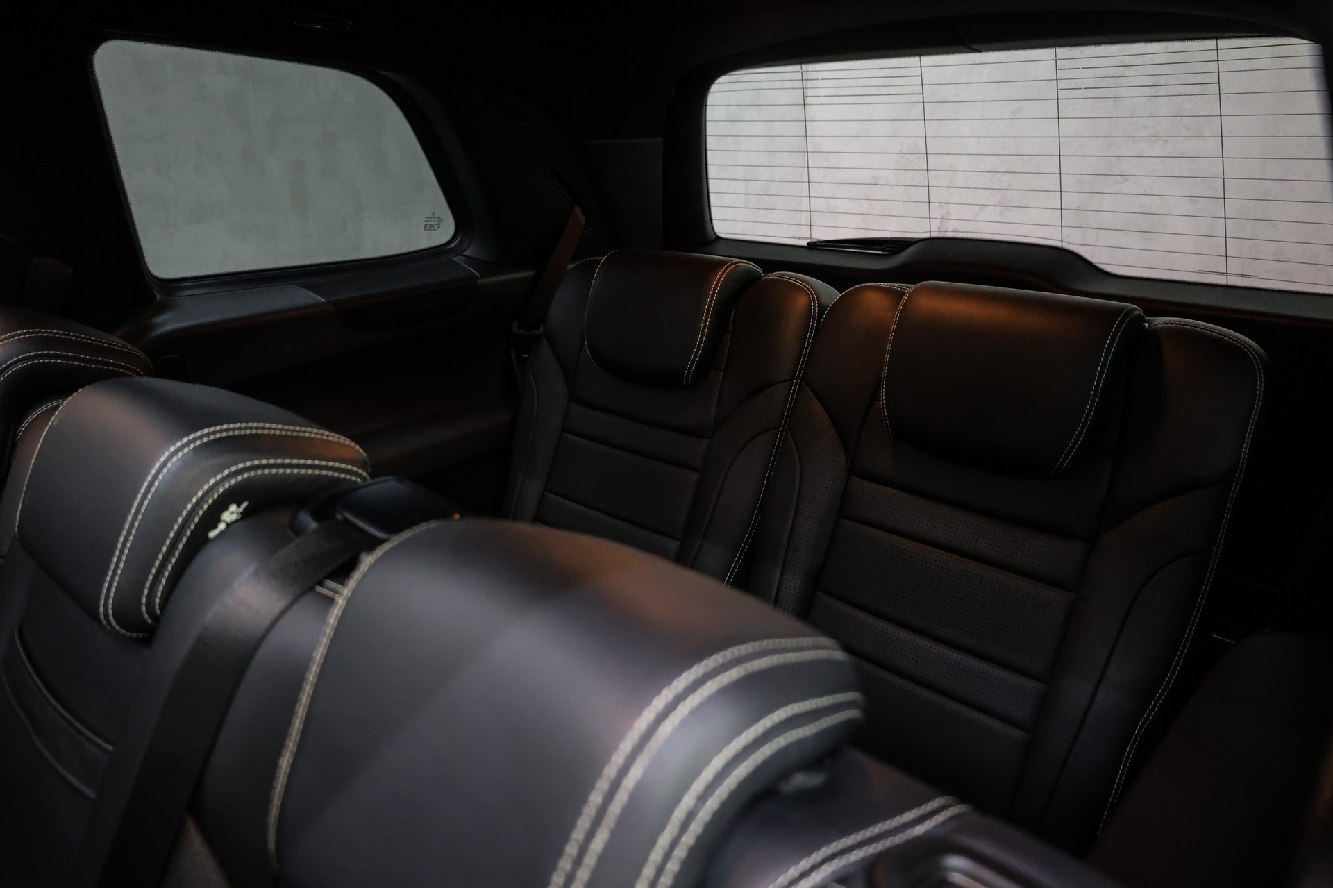 MERCEDES-BENZ GLS 63 V8 AMG 4matic-image-27