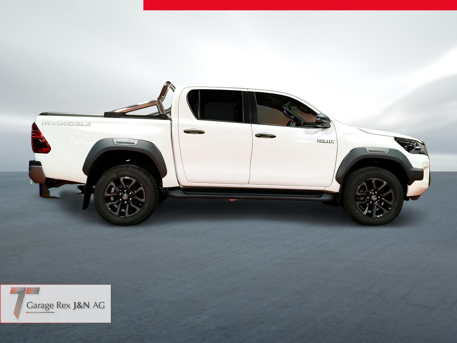 TOYOTA Hilux Double Cab.-Pick-up 2.8 D-4D 204 Invincible-image-5