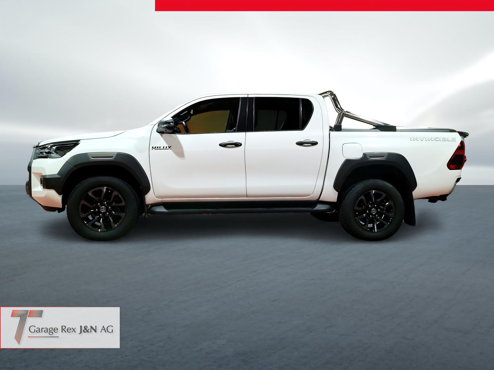 TOYOTA Hilux Double Cab.-Pick-up 2.8 D-4D 204 Invincible-image-1