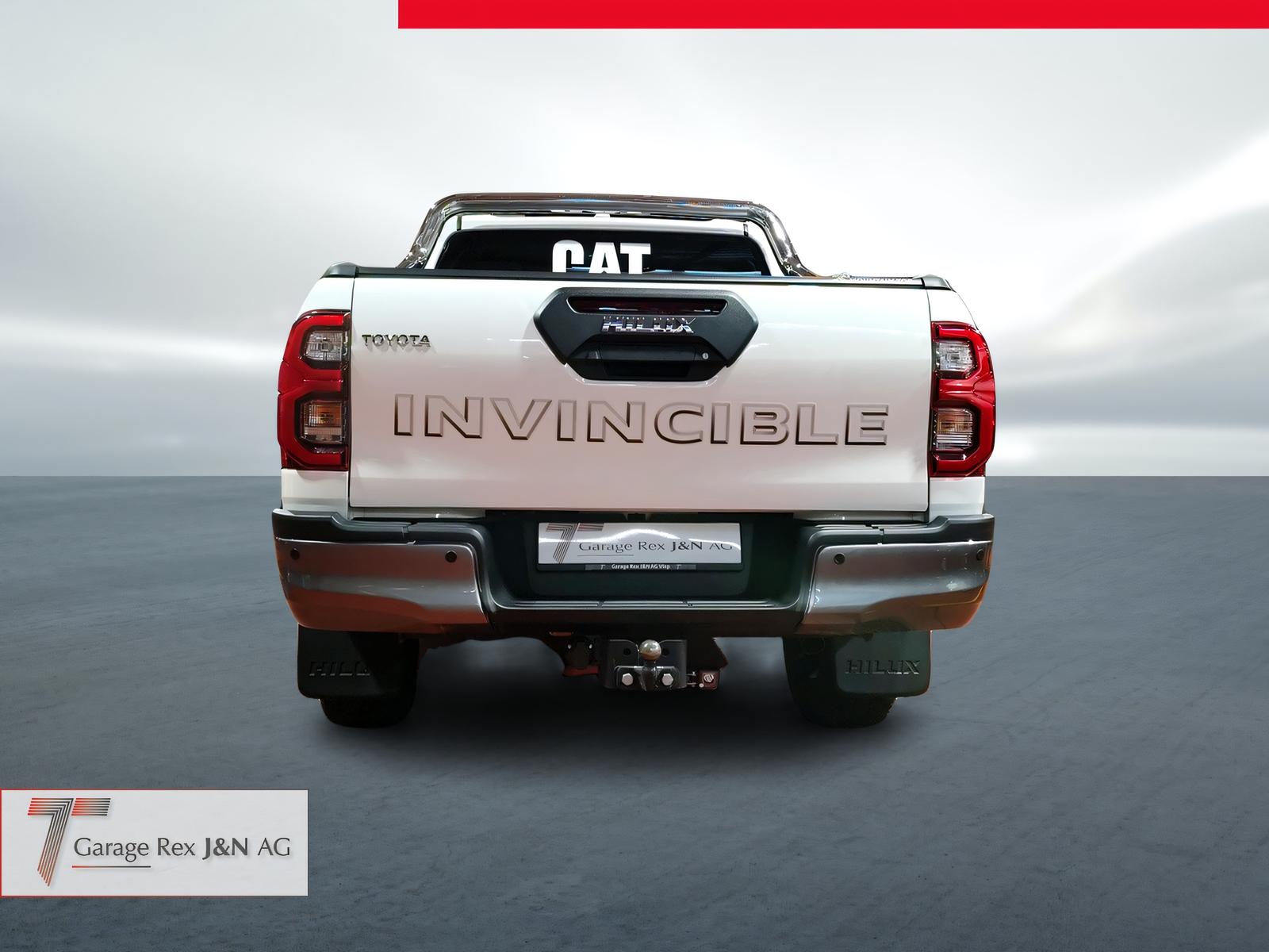 TOYOTA Hilux Double Cab.-Pick-up 2.8 D-4D 204 Invincible-image-3