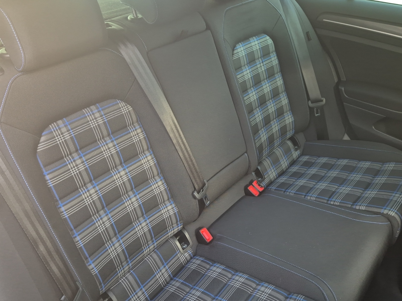 VW Golf 1.4 TSI GTE-image-18