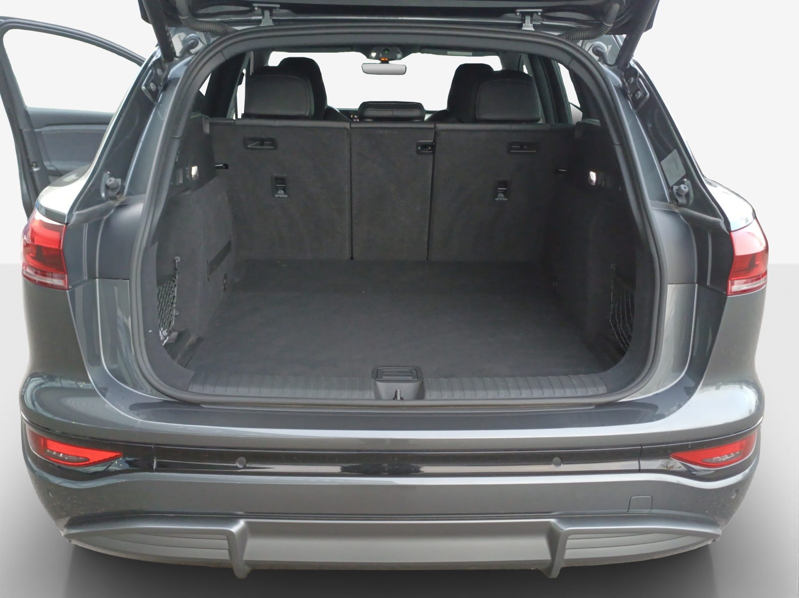 AUDI Q6 e-tron quattro-image-13